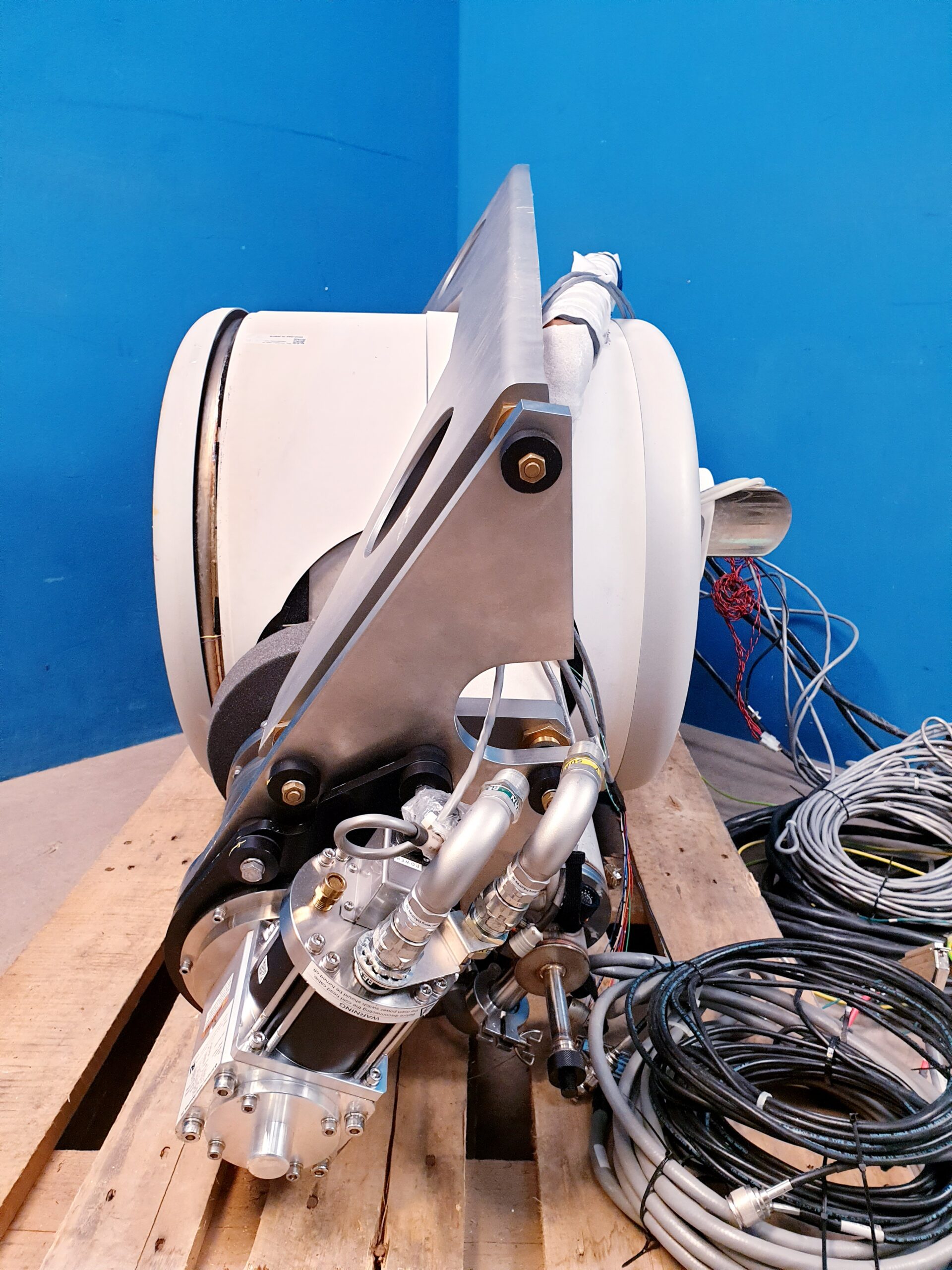 GE Optima MR430s 1.5T + JMTB-1.5T280SS + Sumitomo Heavy Industries Cold Head RDK-Serie (z.B. RDK-4xx, 3xx, 2xx + …. Ersatzteilgewinnung – thumbnail 29