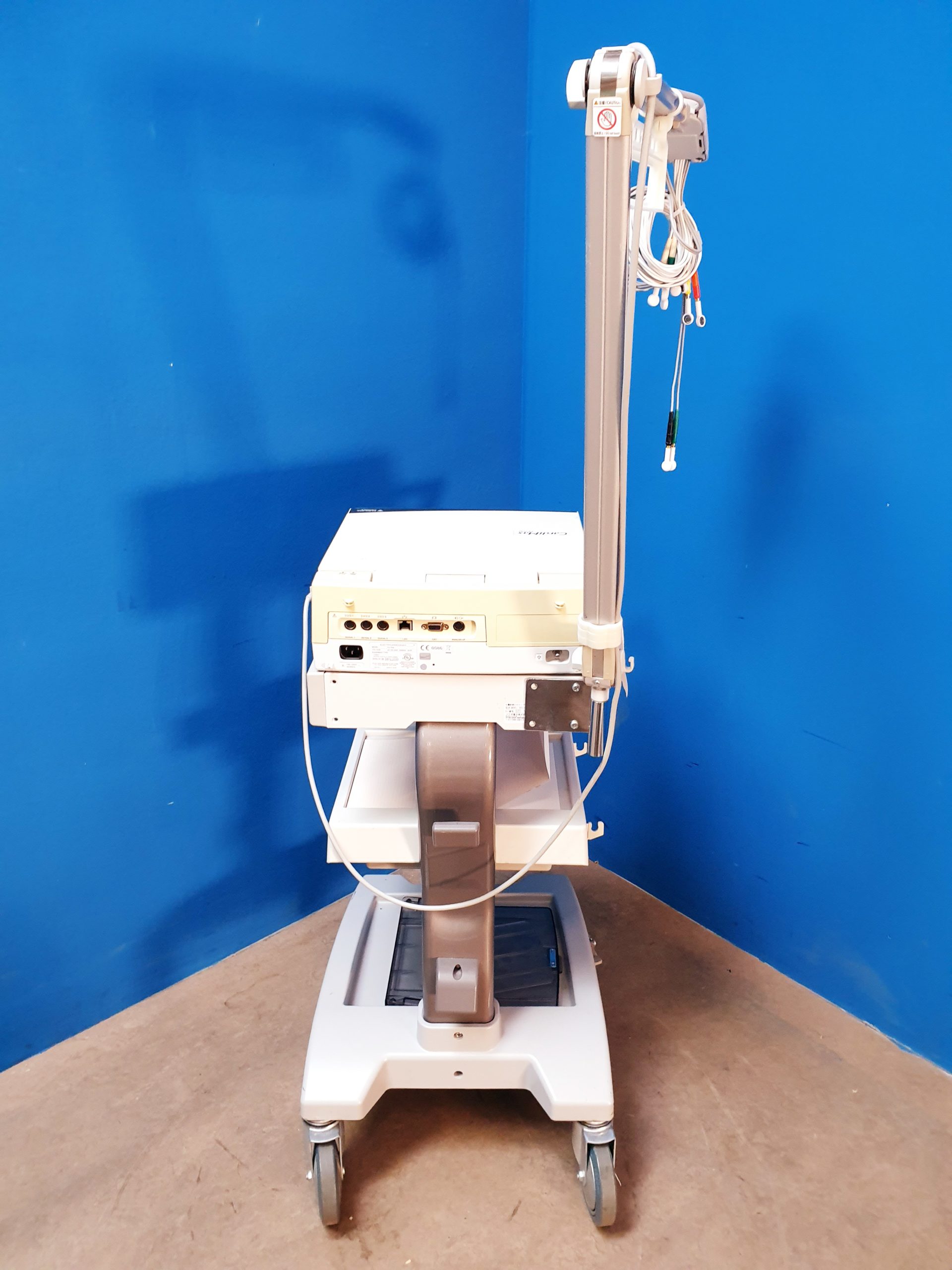 Fukuda Denshi CardiMax FX-7542 EKG Machine on Stand / Gestell mit with 10 Lead ECG Leads thumbnail 2