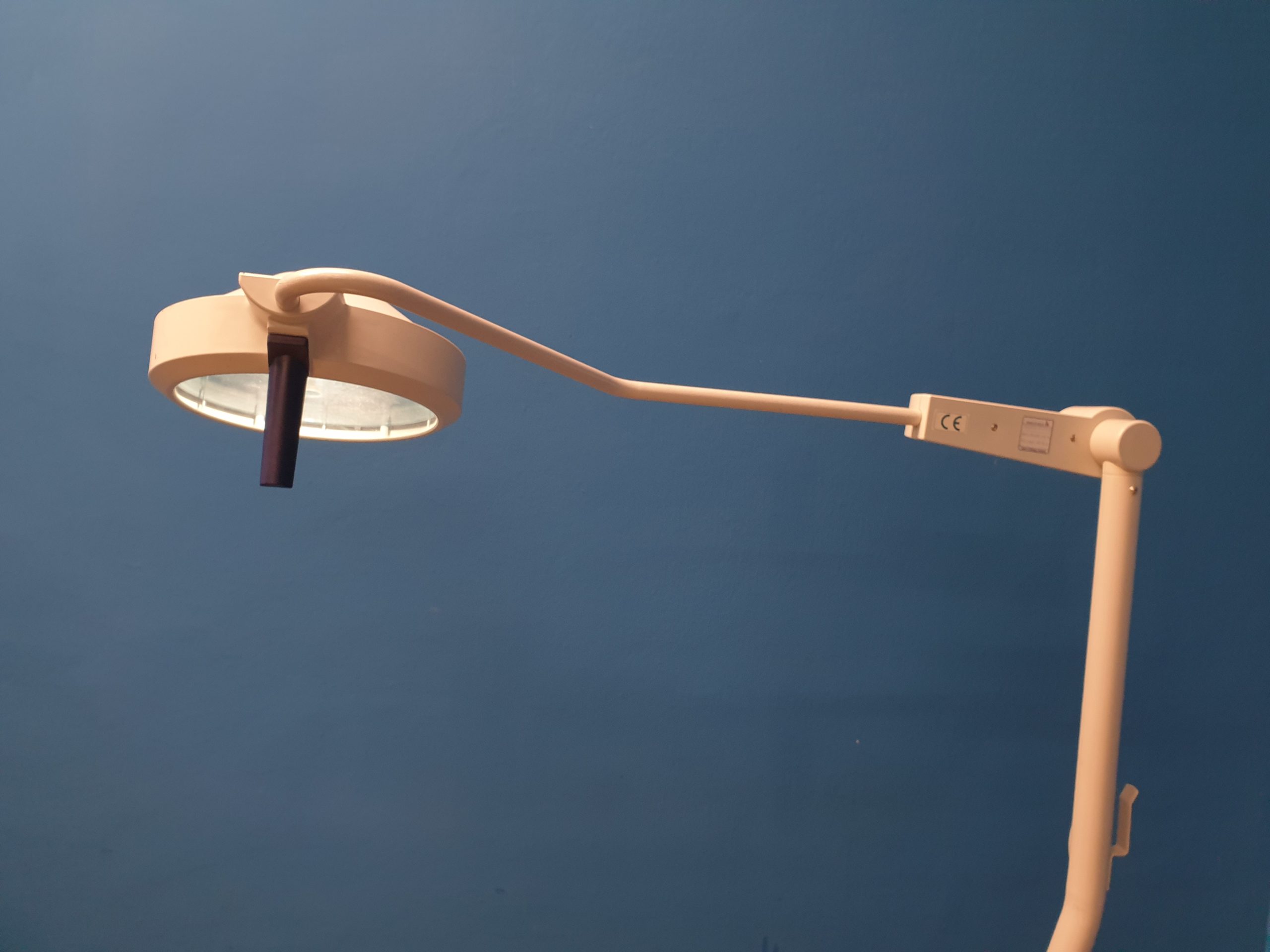 BERCHTOLD Chromophare D300 – Mobile Examination lamp-treatment lamp thumbnail 3