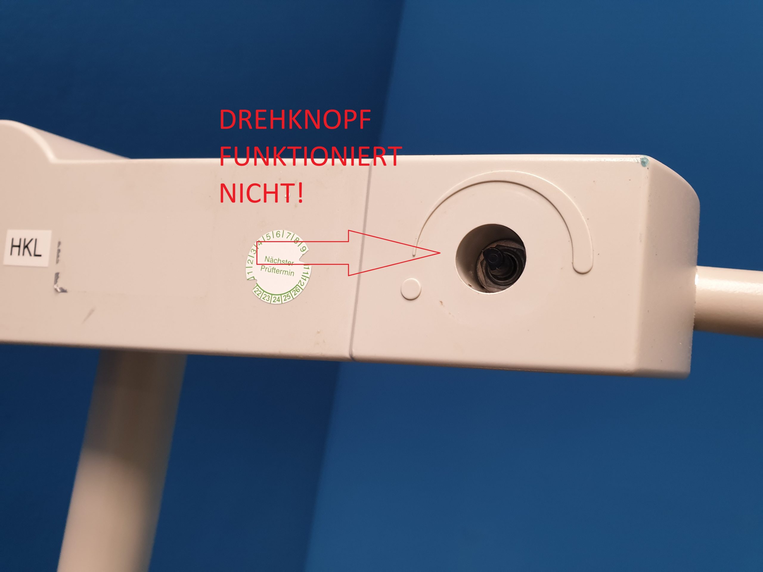 BERCHTOLD Chromophare D300 – Mobile Examination lamp-treatment lamp thumbnail 5