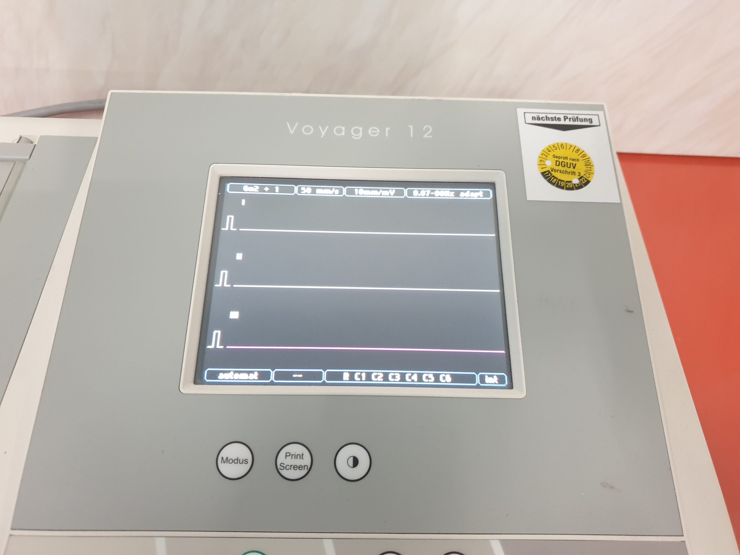 Spacelabs Voyager 12 EKG V12 mit Ableitungskabel — image 1 of 8
