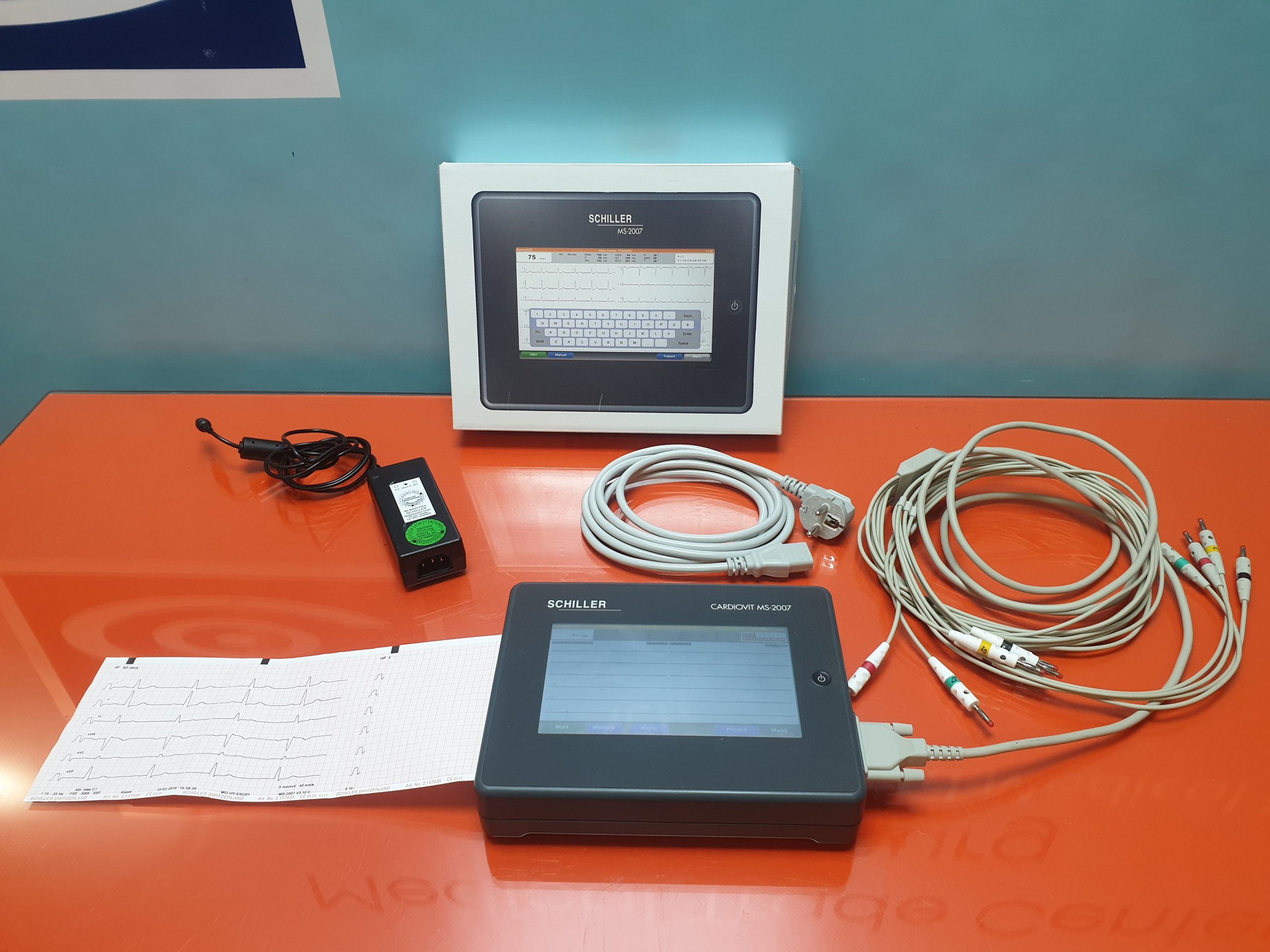 Schiller Cardiovit MS-2007 12-Kanal-EKG Gerät — image 1 of 2