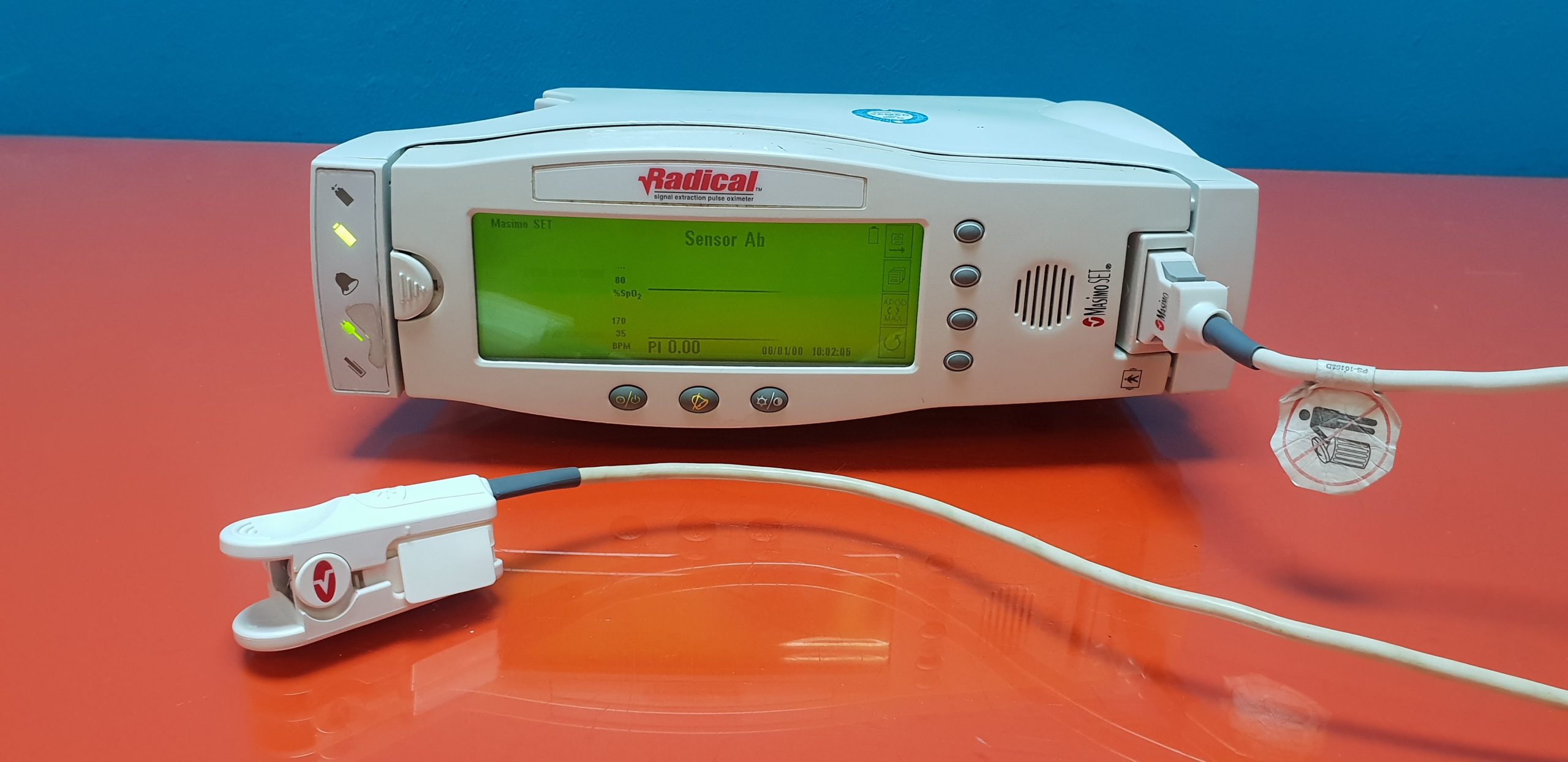 Massimo Radical Pulsoximeter — image 1 of 6