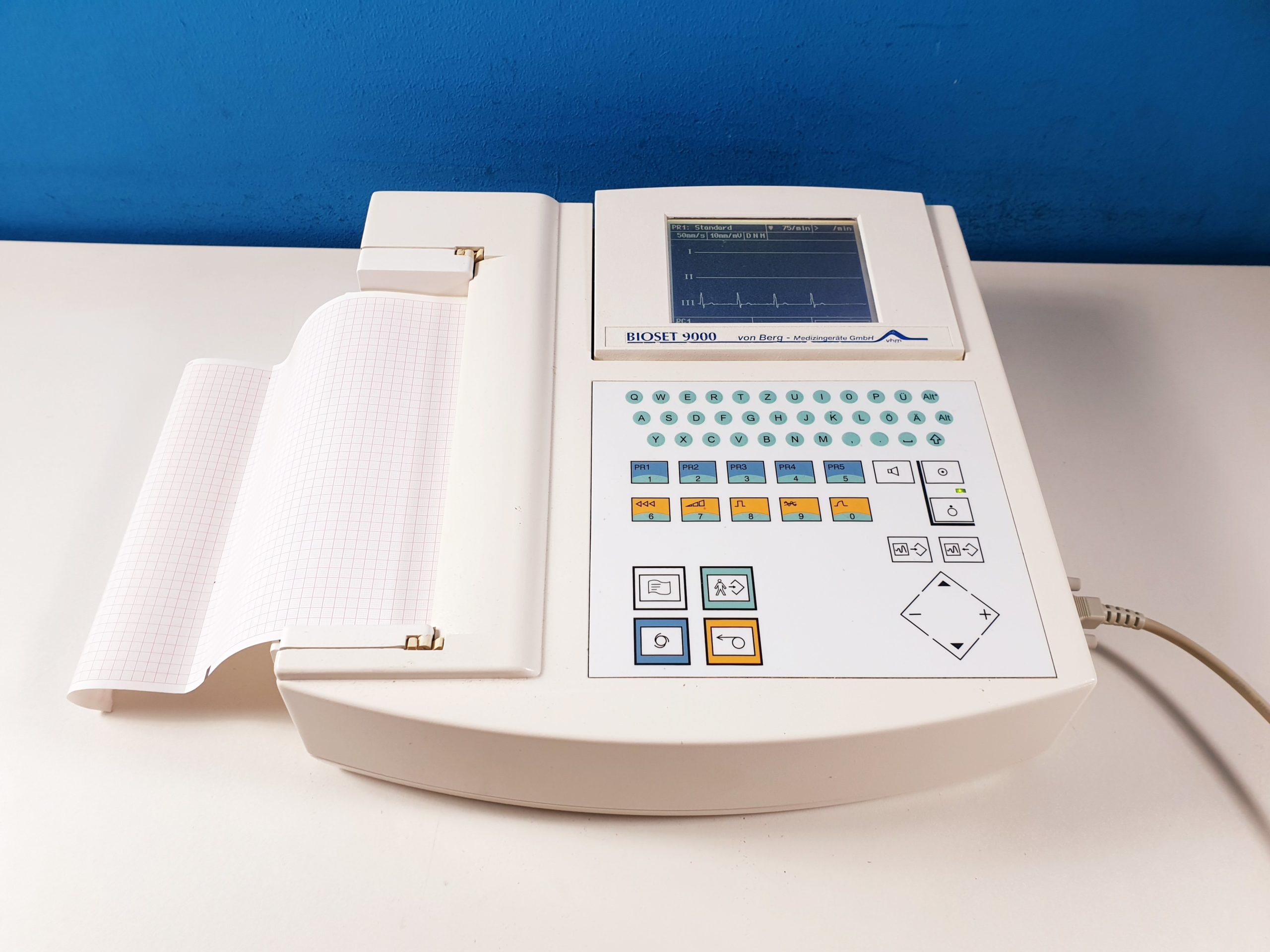 Hörmann Bioset 9000 12 Kanal EKG-Gerät mit Ableitungskabel — image 1 of 5