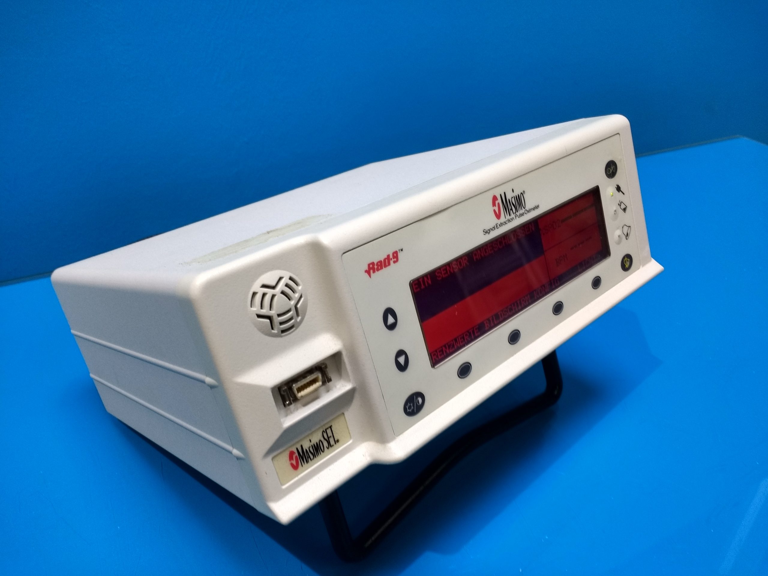 Masimo Rad 9 // RAD-9 SPO2 Pulsoximeter — image 1 of 6