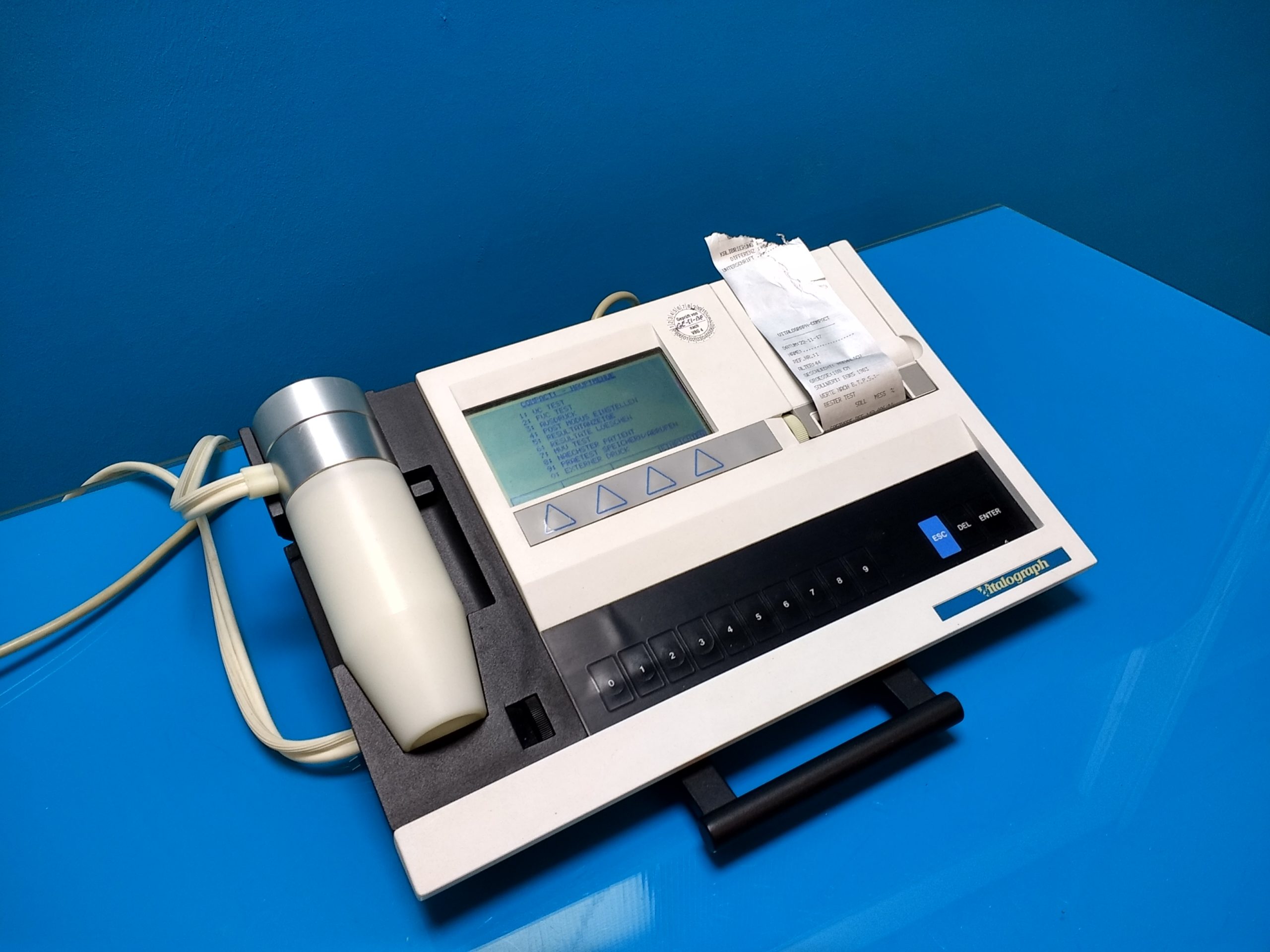 Vitalograph Compact Spirometer Lungenfunktionsmeßgerät — image 1 of 4