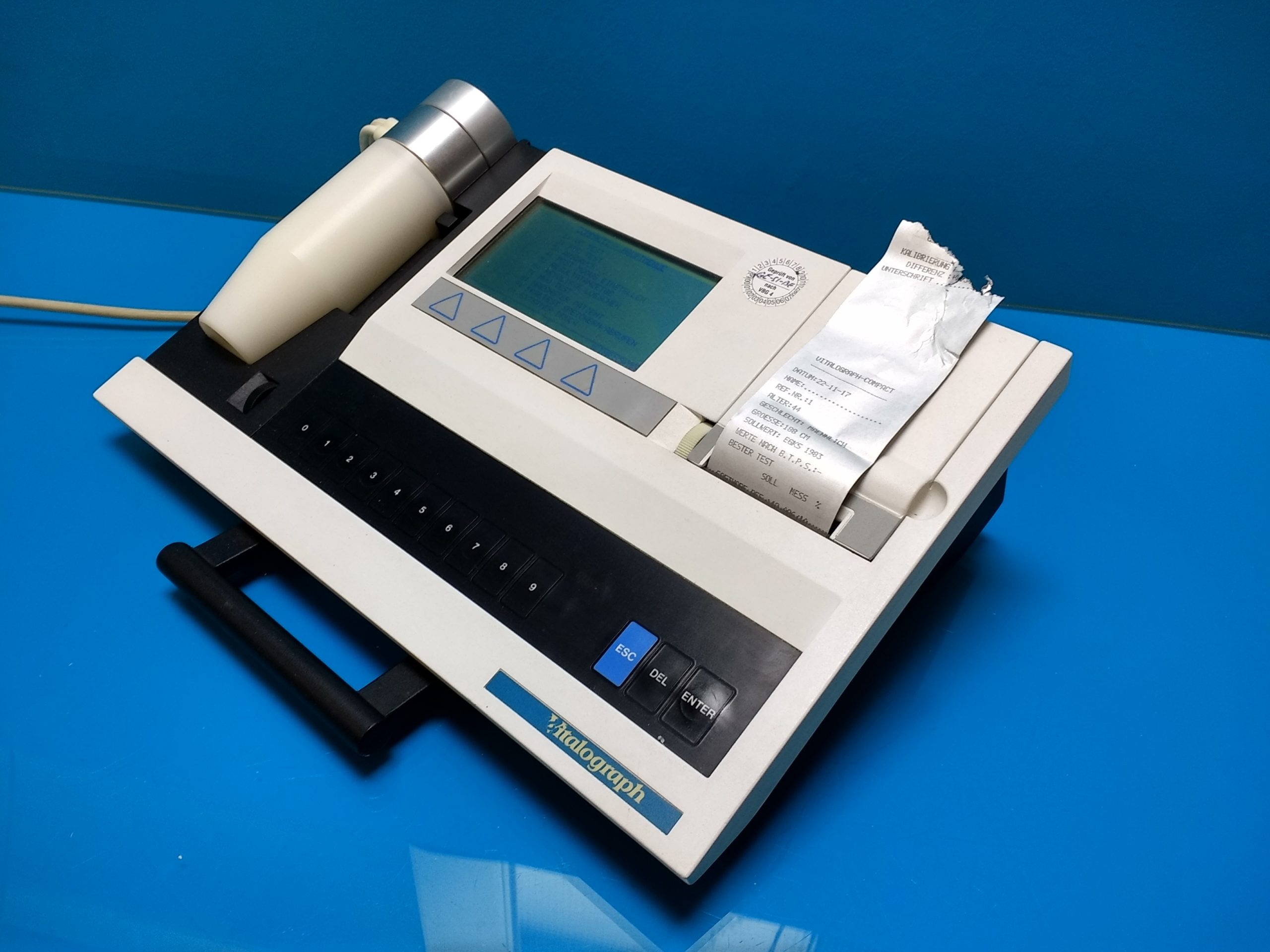 Vitalograph Compact Spirometer Lungenfunktionsmeßgerät thumbnail 2