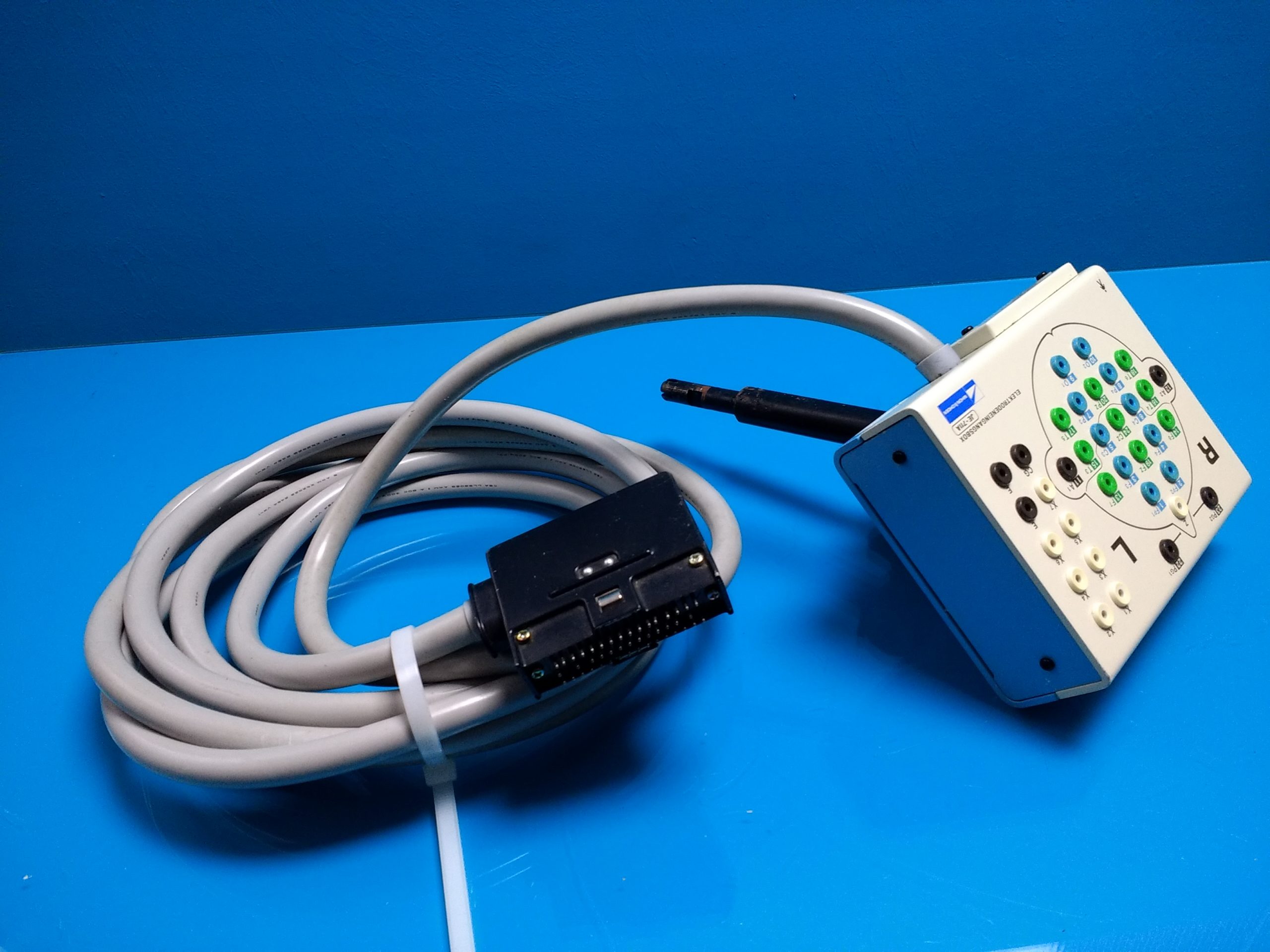 Nihon Kohden JE 711A // JE-711A Elektrodenbox – Eingangsbox – electrodes input box thumbnail 6