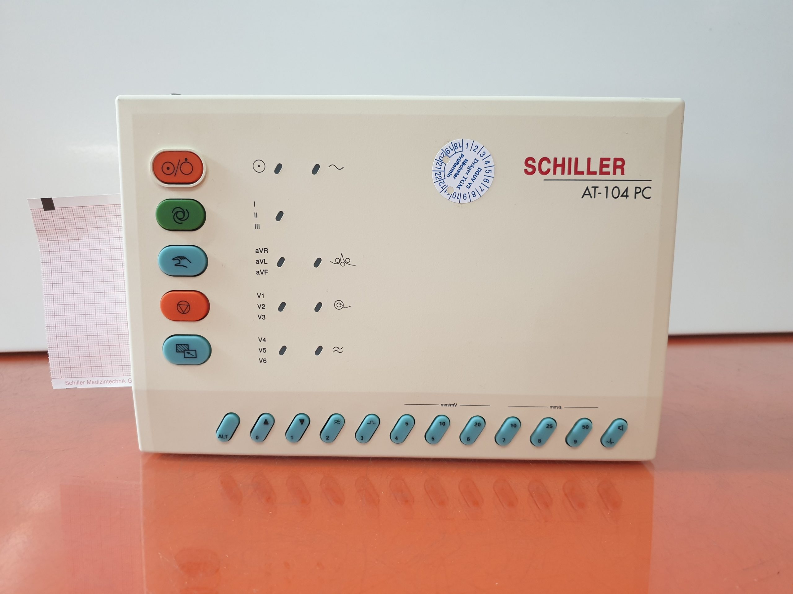 Schiller Cardiovit AT-104 PC 12-Kanal PC EKG thumbnail 3