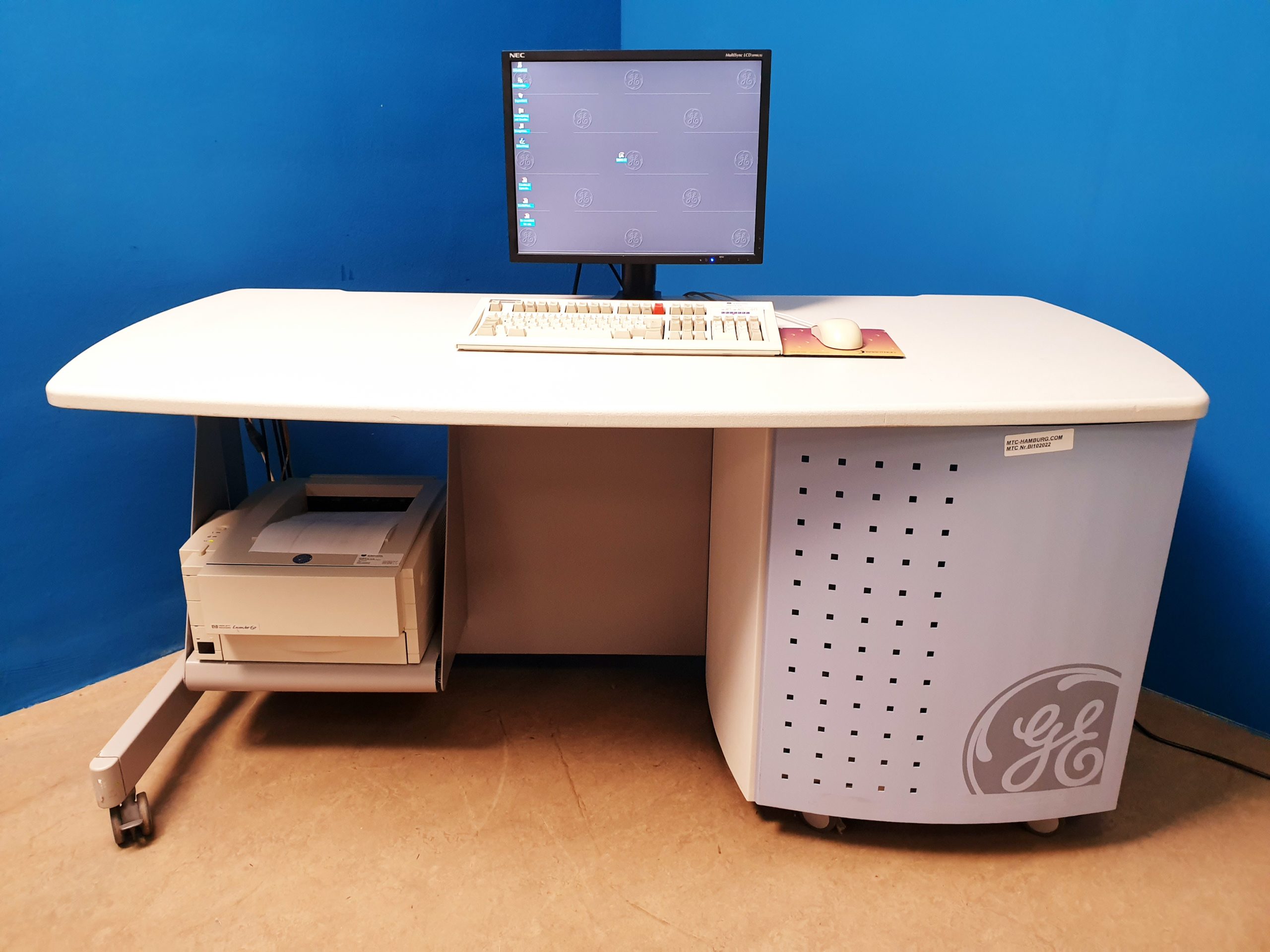 GE Accessories for cathete room + MultiSync LCD 2090UXi Monitor + HP C3980A laser printer + System Technologies 545 Computer-System — image 1 of 12