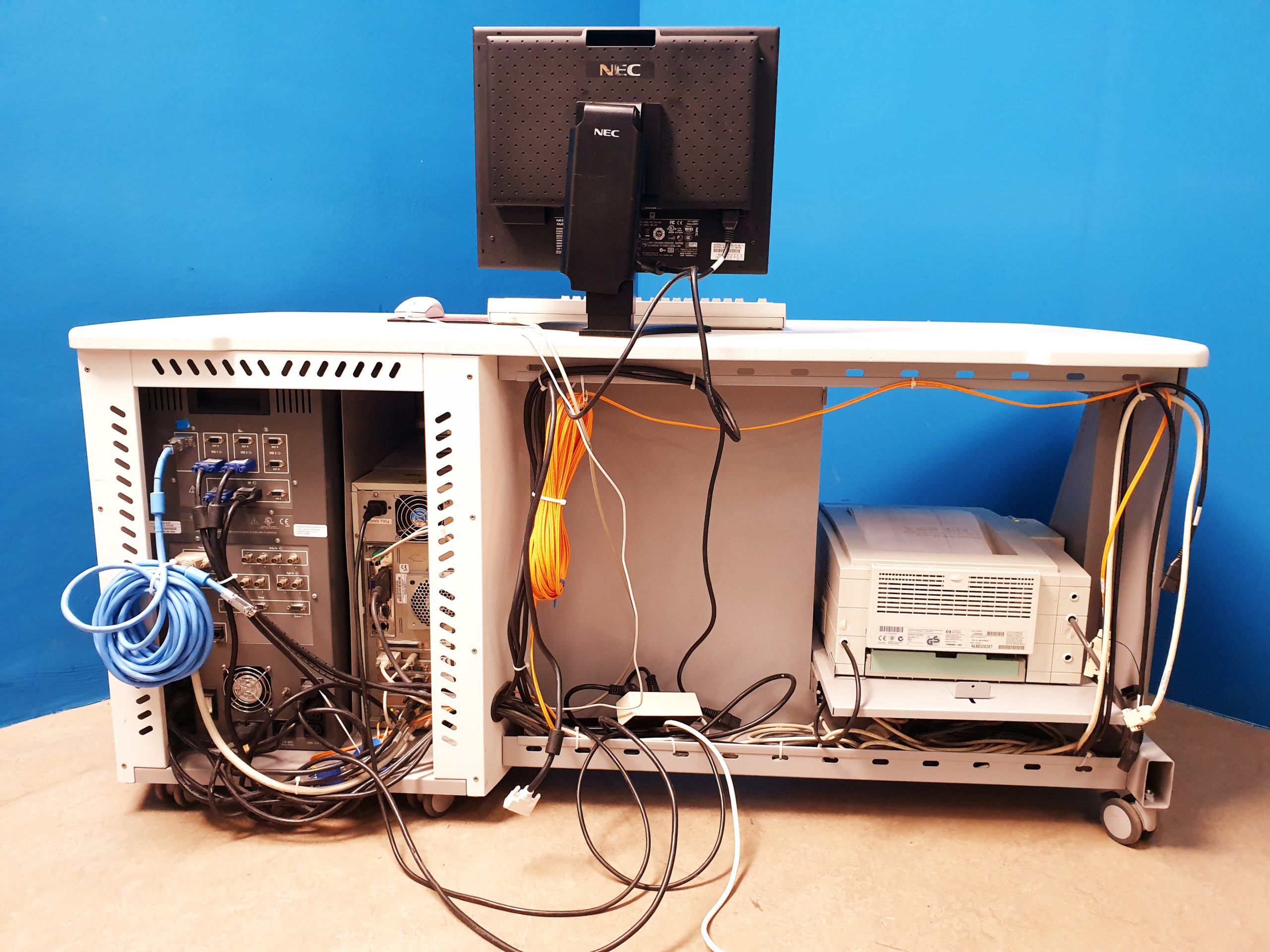 GE Accessories for cathete room + MultiSync LCD 2090UXi Monitor + HP C3980A laser printer + System Technologies 545 Computer-System thumbnail 7