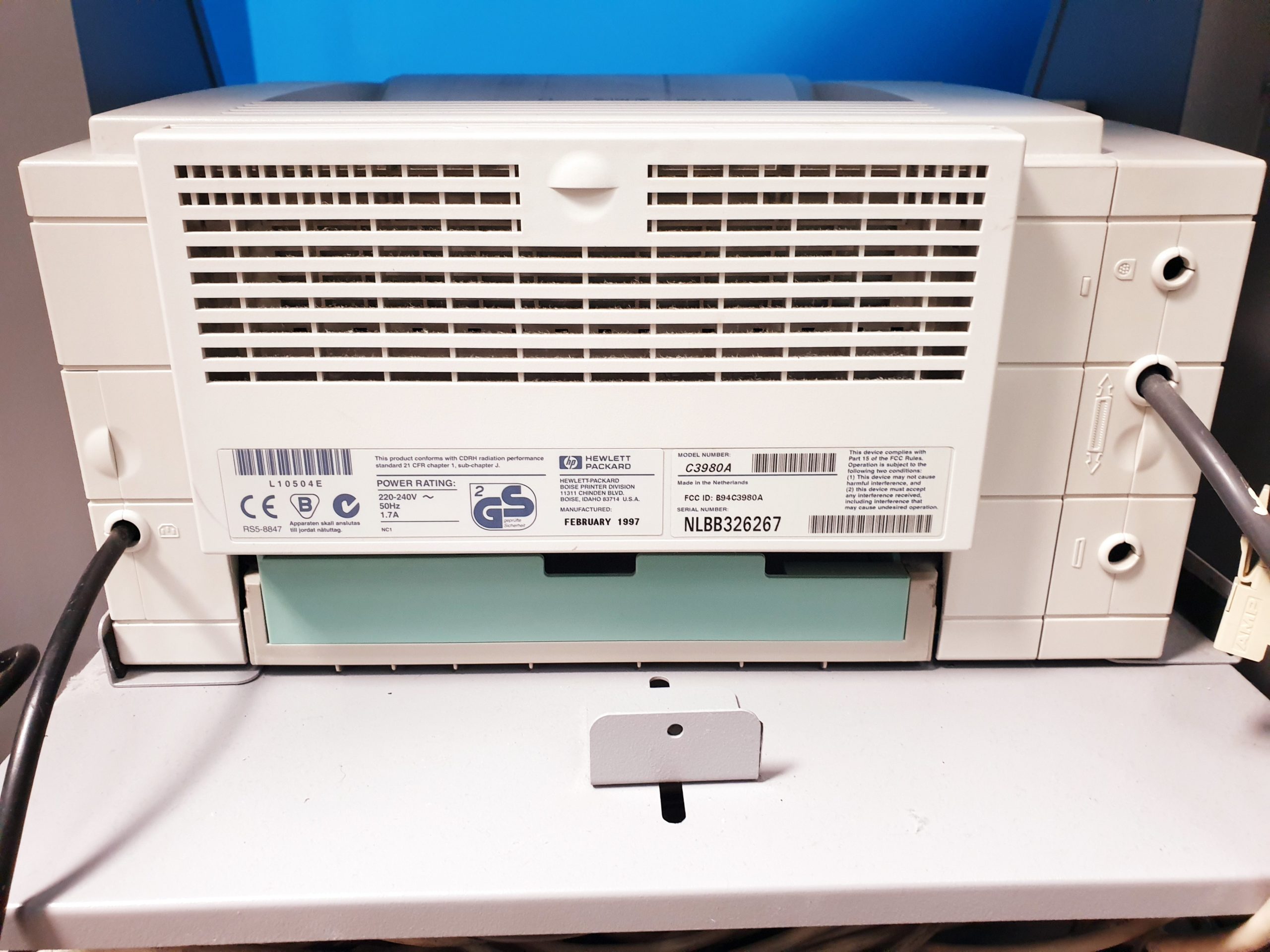 GE Accessories for cathete room + MultiSync LCD 2090UXi Monitor + HP C3980A laser printer + System Technologies 545 Computer-System thumbnail 8