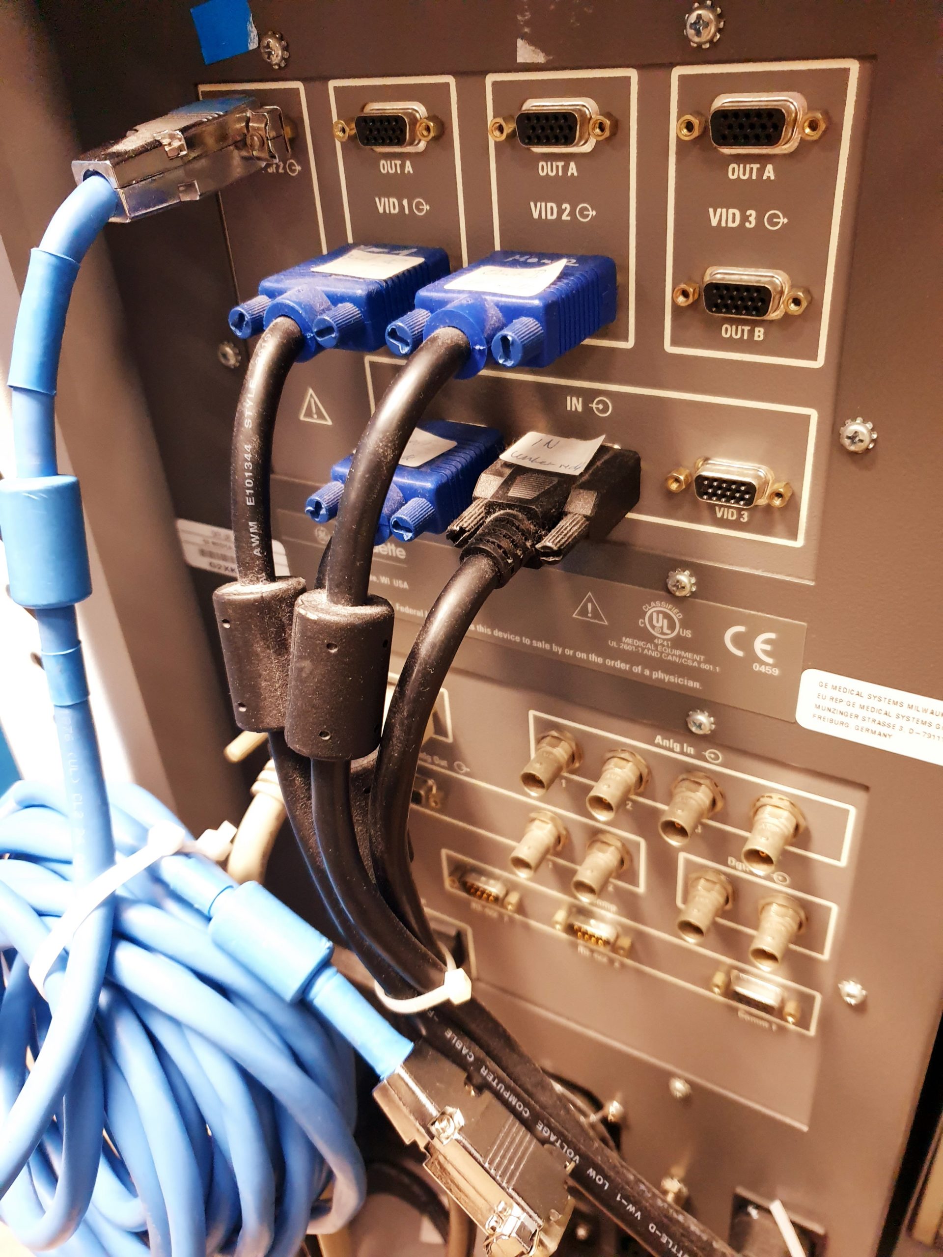 GE Accessories for cathete room + MultiSync LCD 2090UXi Monitor + HP C3980A laser printer + System Technologies 545 Computer-System thumbnail 11