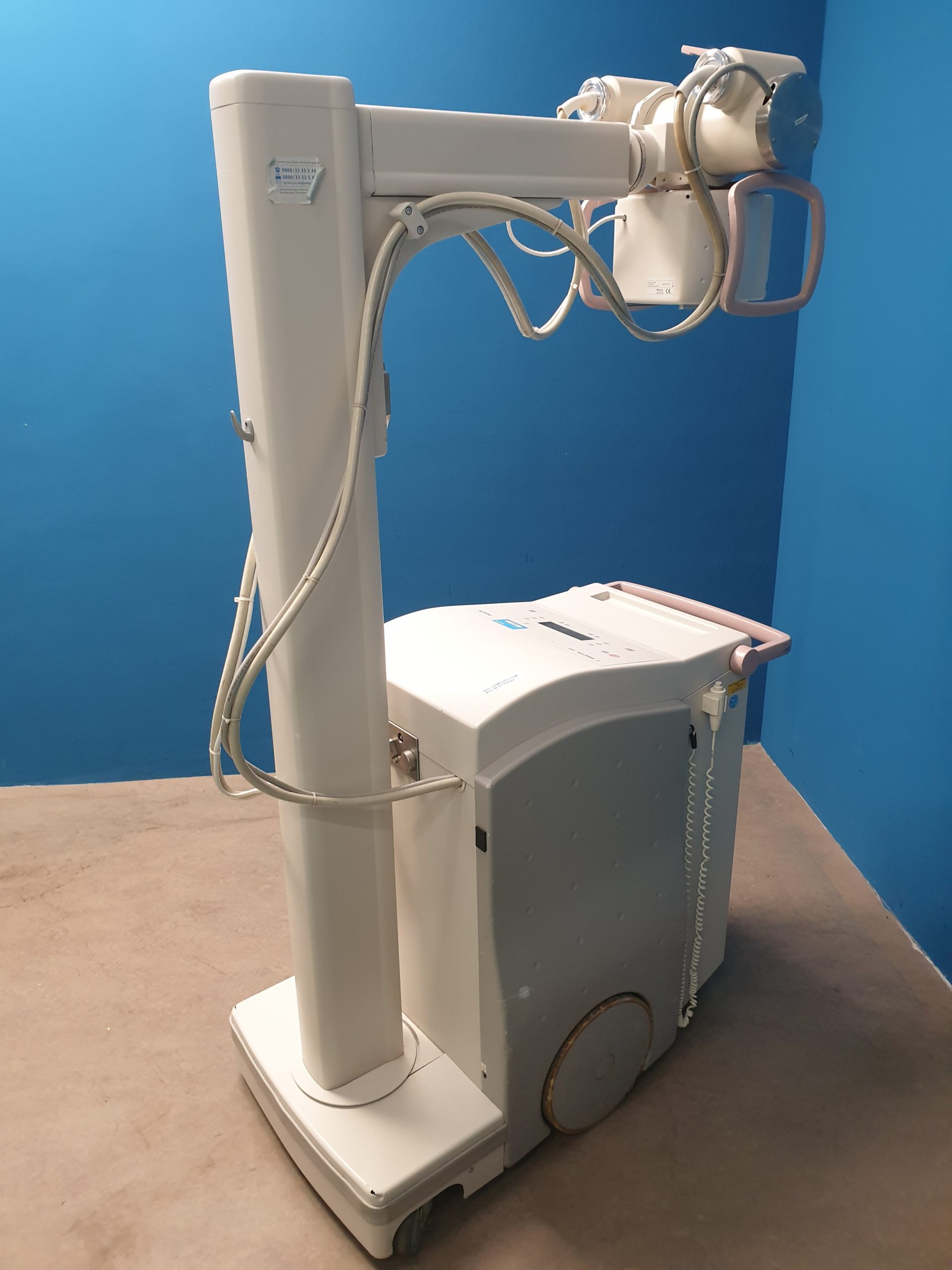 PHILIPS Typ Practix 300 Röntgengerät – fahrbar — image 1 of 8