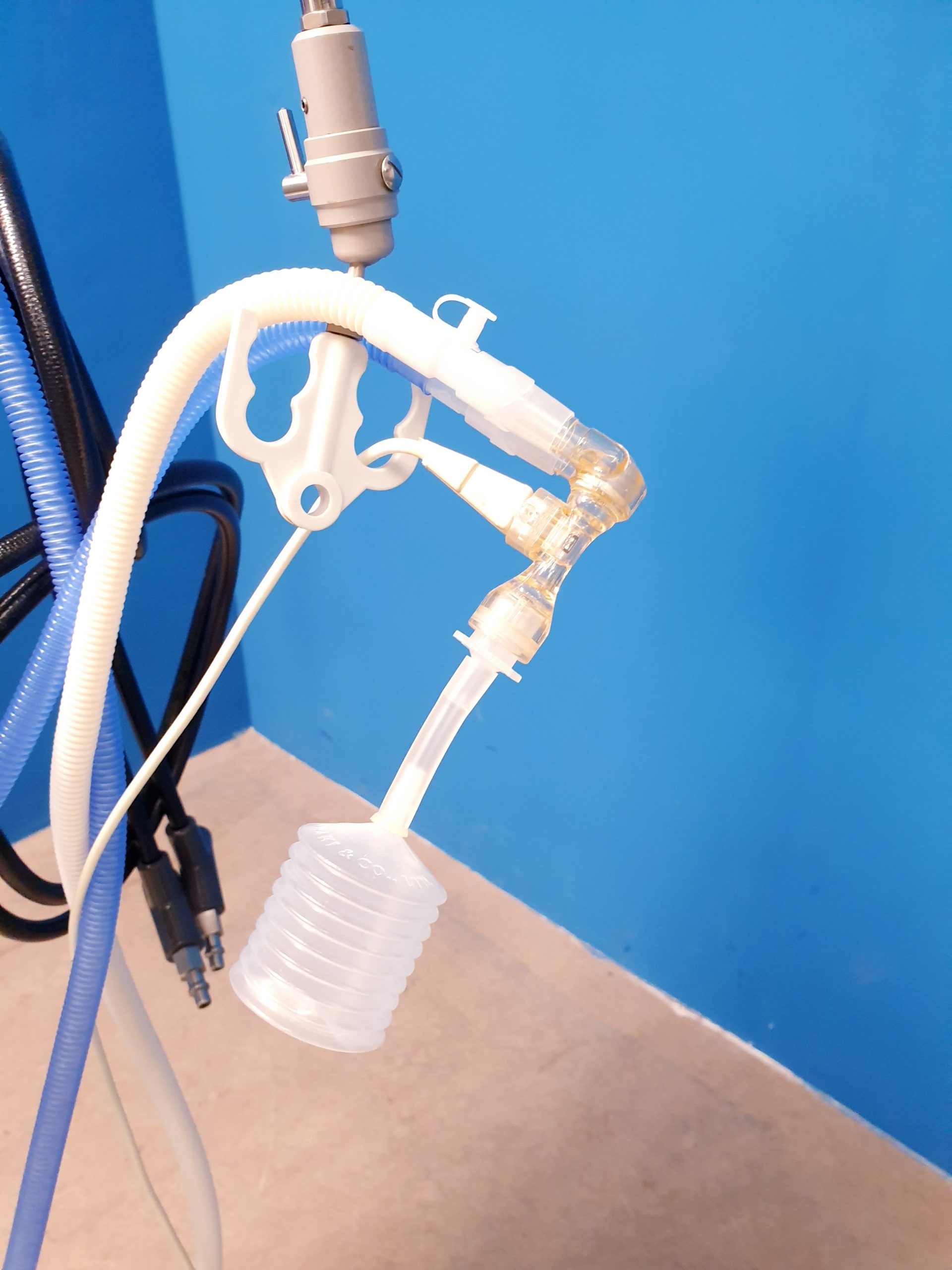 DRAGER Ventilator Babylog 8000 plus + fahrbarer Stativ thumbnail 5