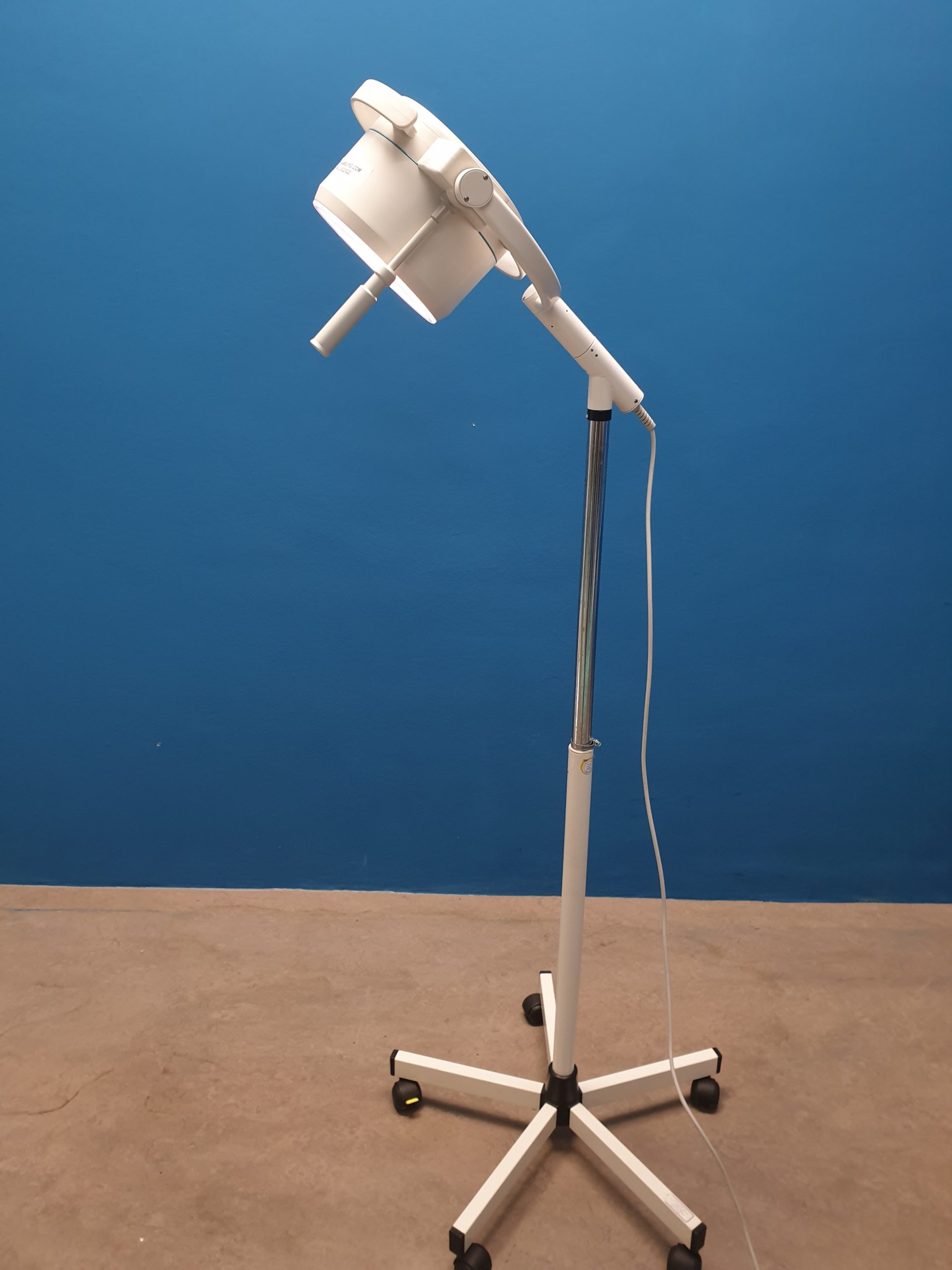 DR. MACH 130 OP lampe / Untersuchungslampe – Rollbar — image 1 of 6