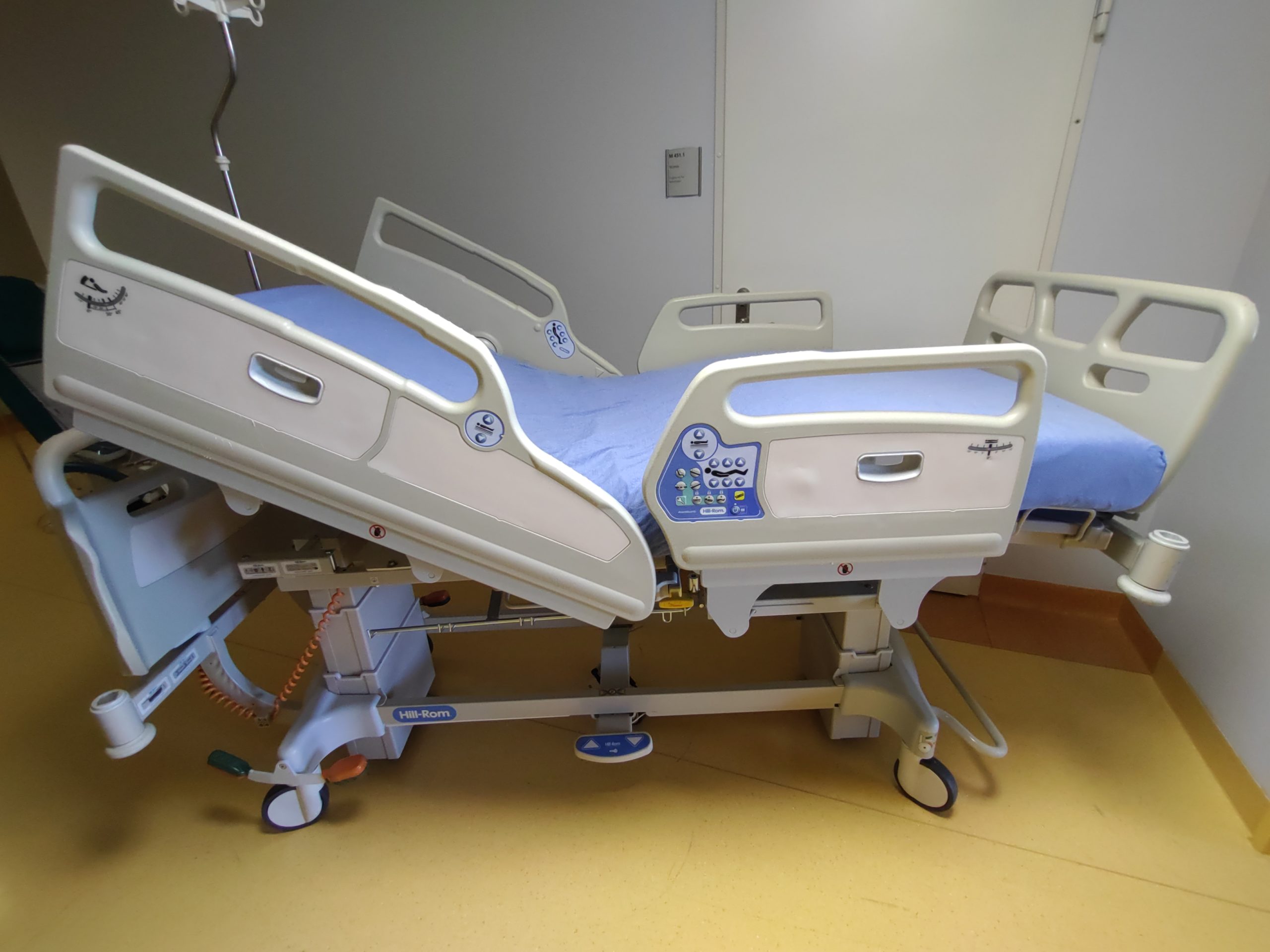 Hill-Rom GmbH Avantguard 1600 Krankenbett Intensivstation thumbnail 3