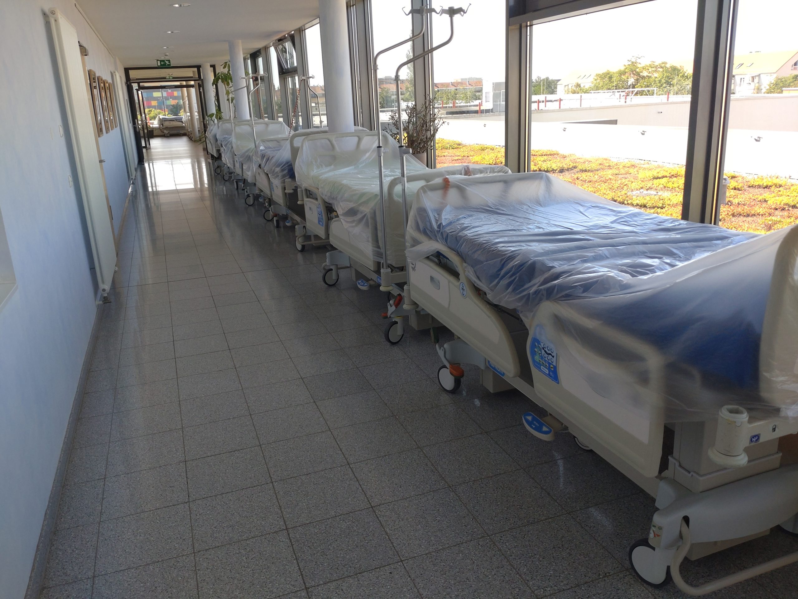 Hill-Rom GmbH Avantguard 1600 Krankenbett Intensivstation thumbnail 4