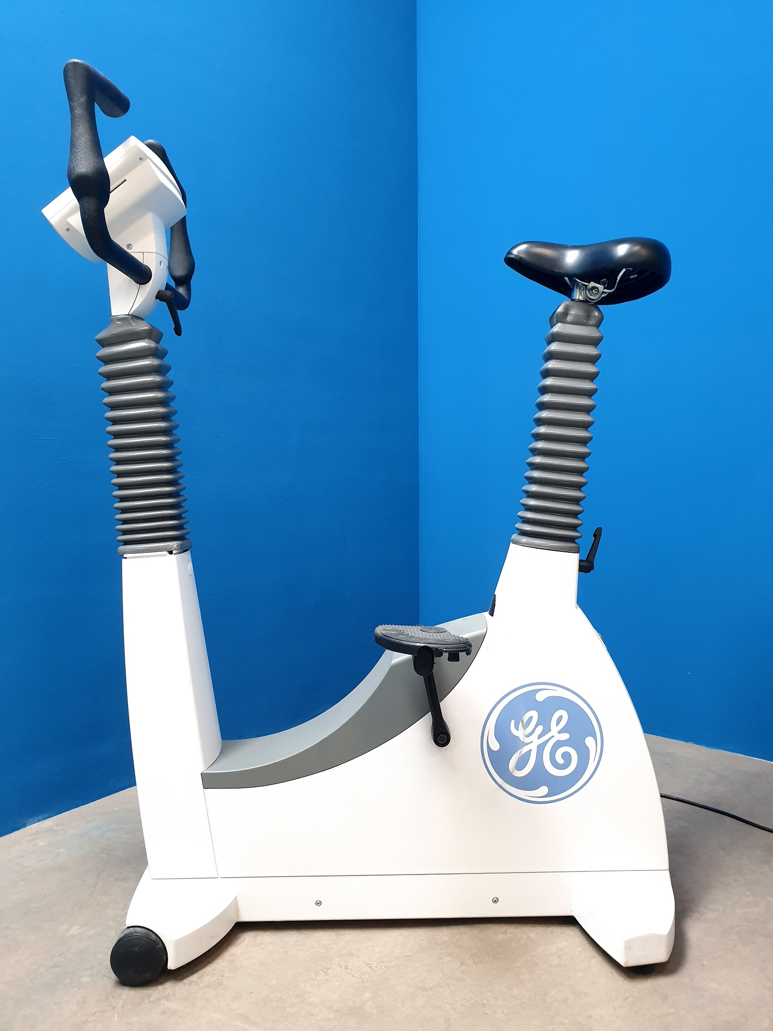 Schiller Ergometrie Einheit – GE eBike Ergosana Ergometer + AT10 Plus Ekg + DT100 Sauganlage + Strässle +…. thumbnail 2