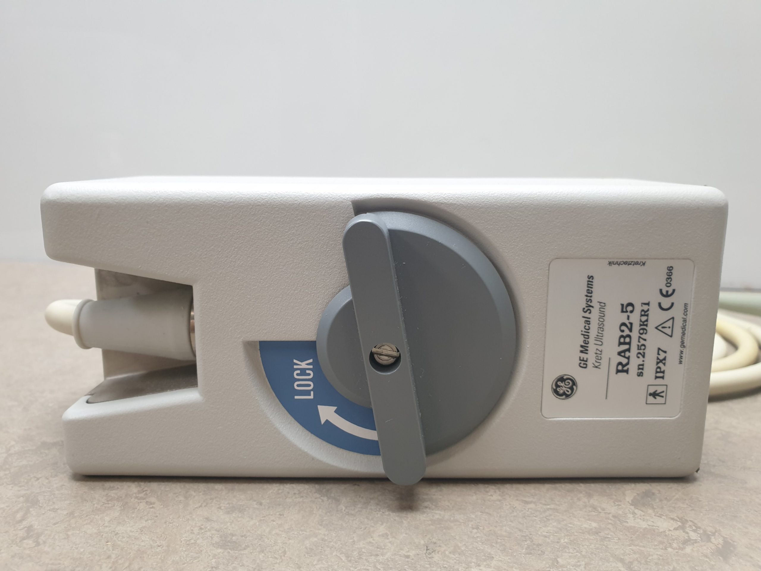 GE RAB2-5 Ultrasound Probe 3D 4D Probe thumbnail 9