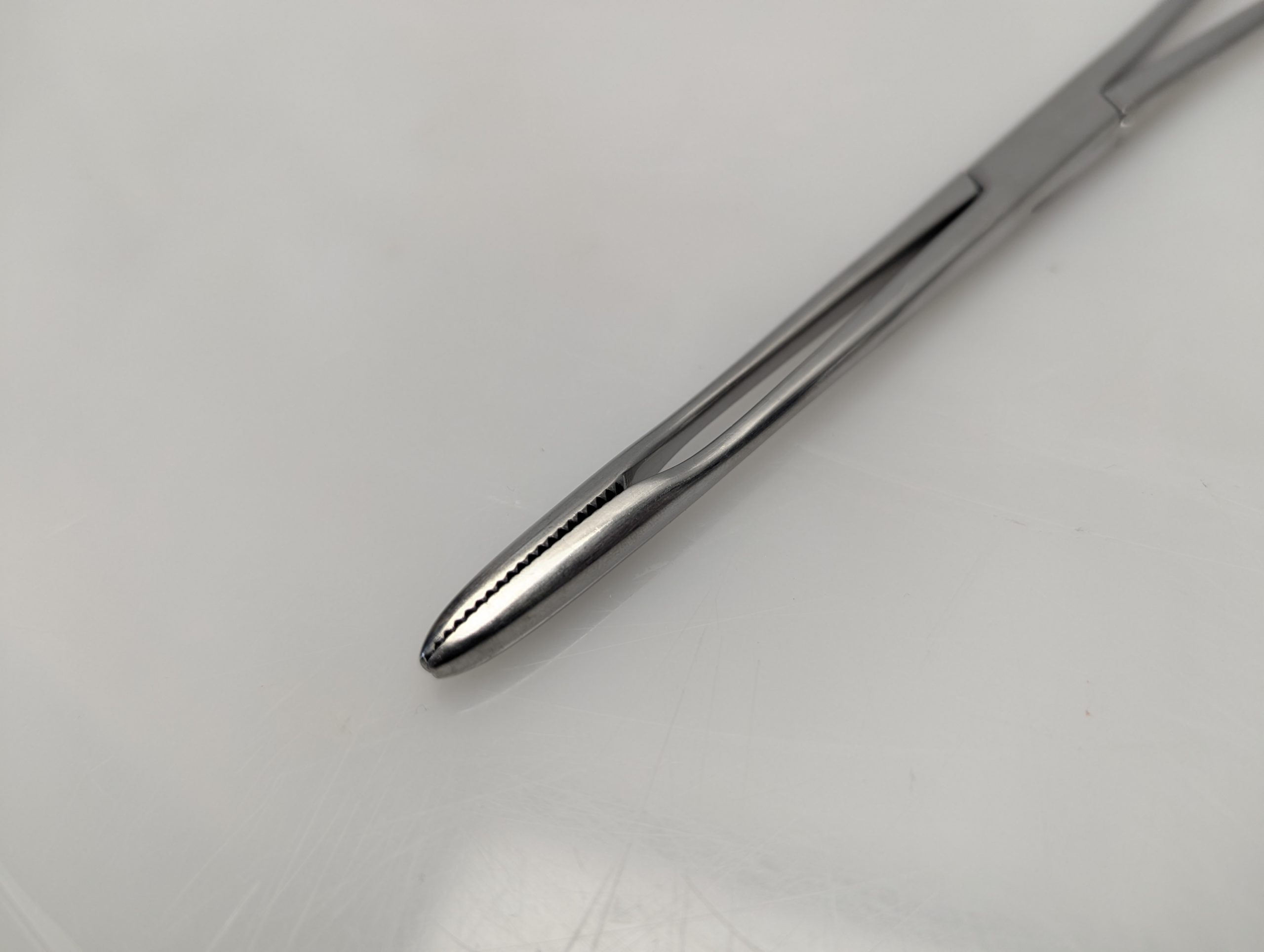 Arterienklammer – Chirurgie Instrument thumbnail 8