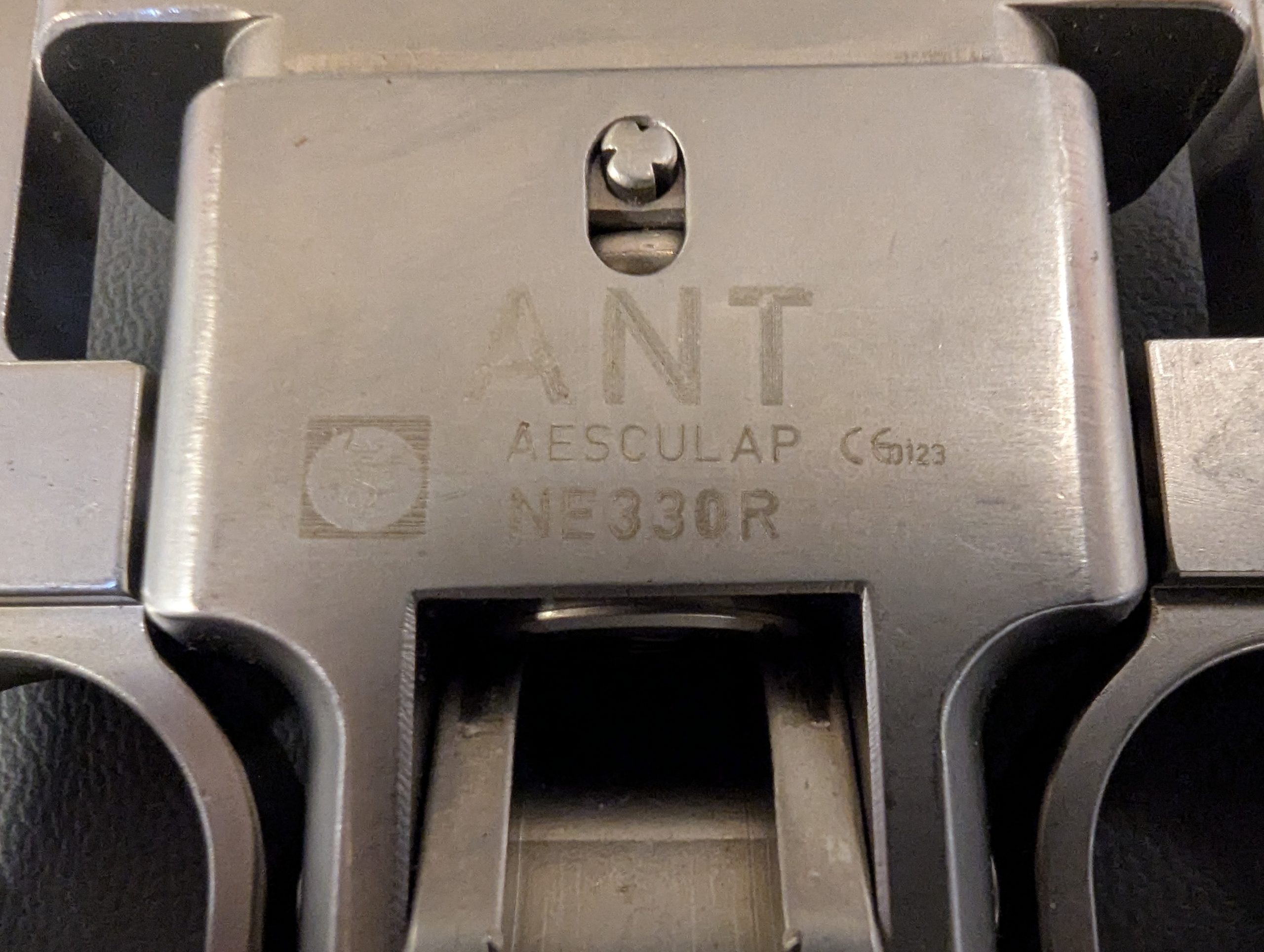 Aesculap NE330R Columbus E motion Halteinstrument thumbnail 5
