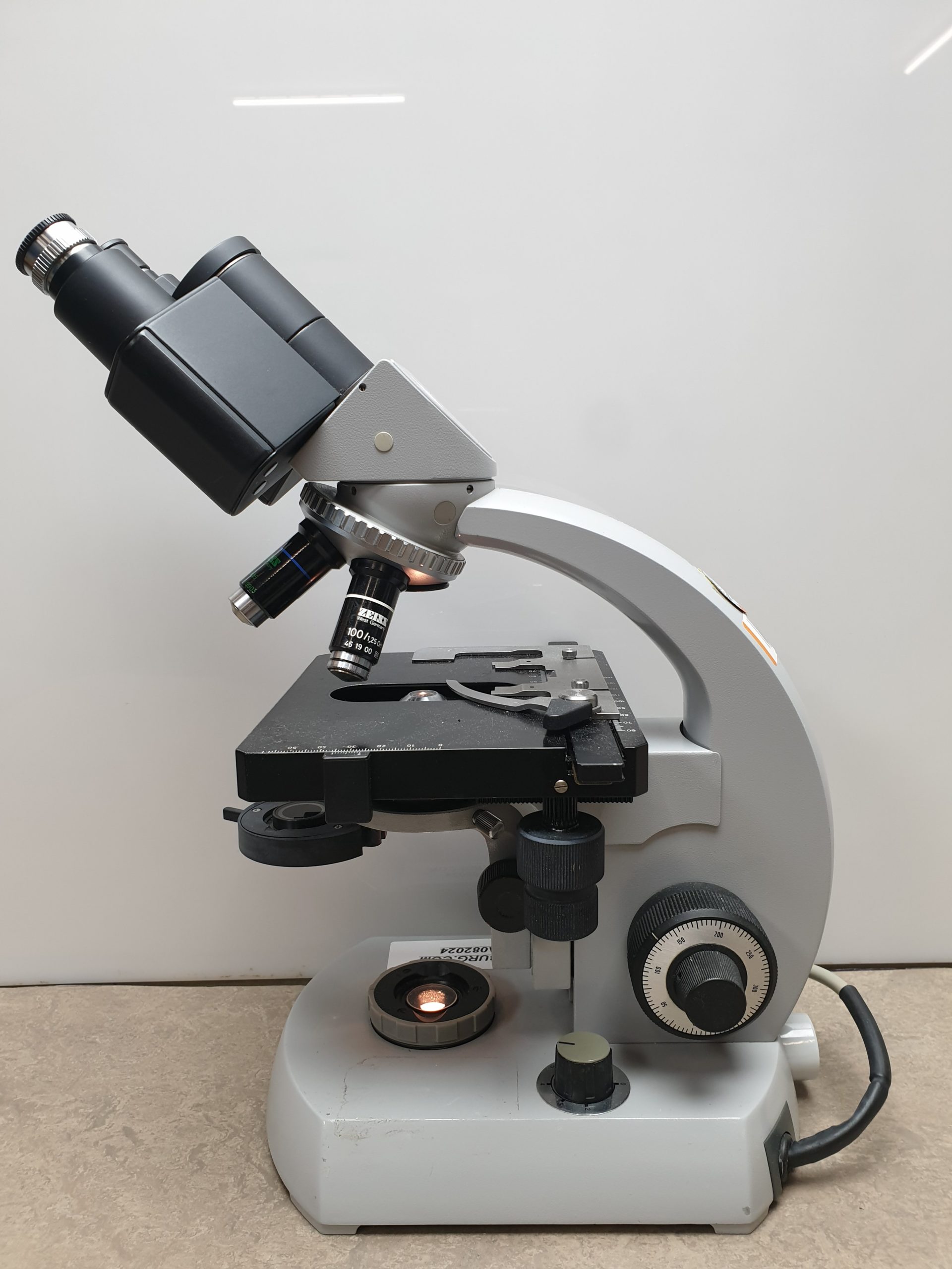 Zeiss Tischmikroskop – Mikroskop — image 1 of 9