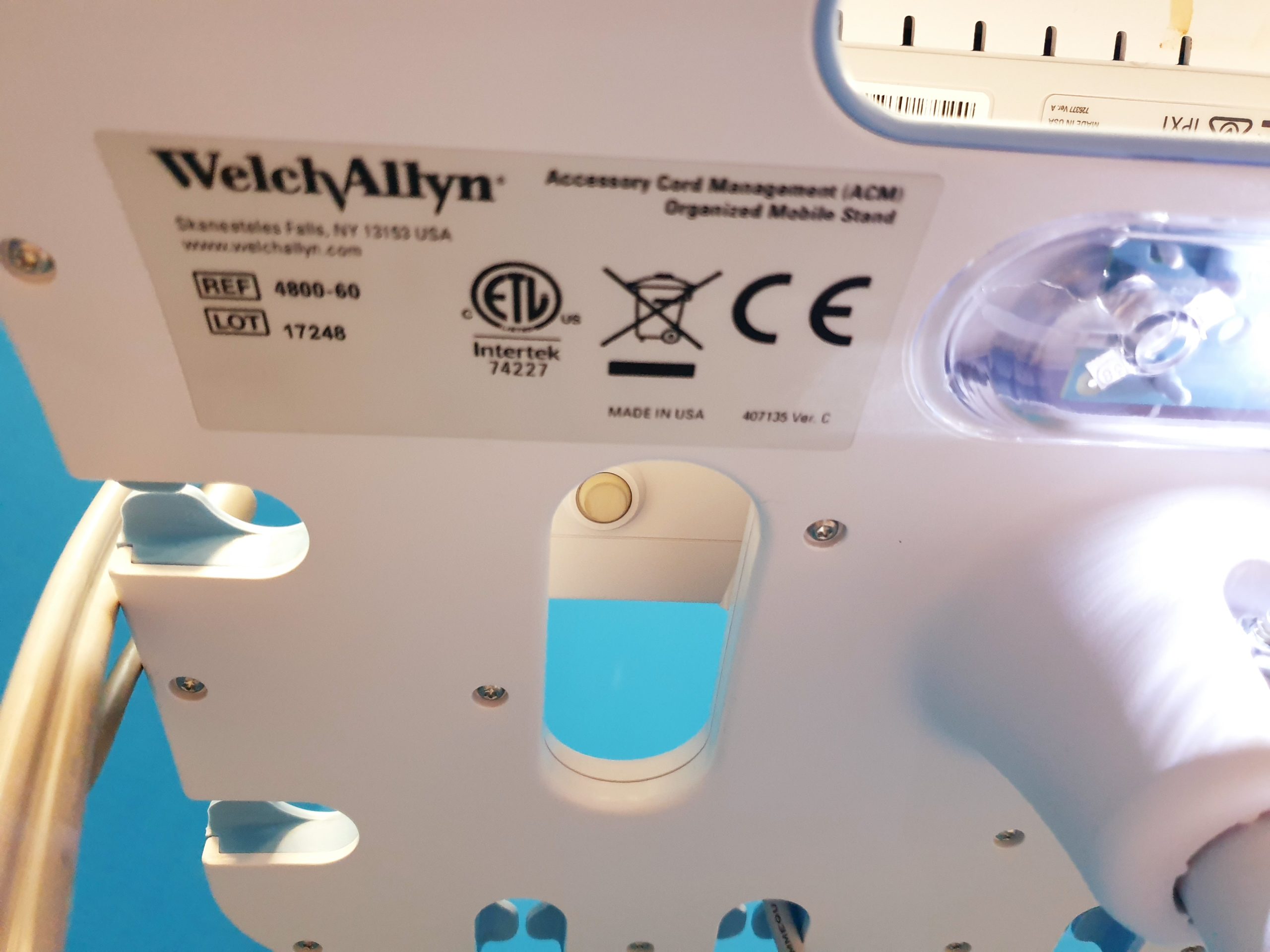 Welch Allyn Vital Signs Monitor 6000 Series NIBP SPO2 EKG UND TEMP thumbnail 13