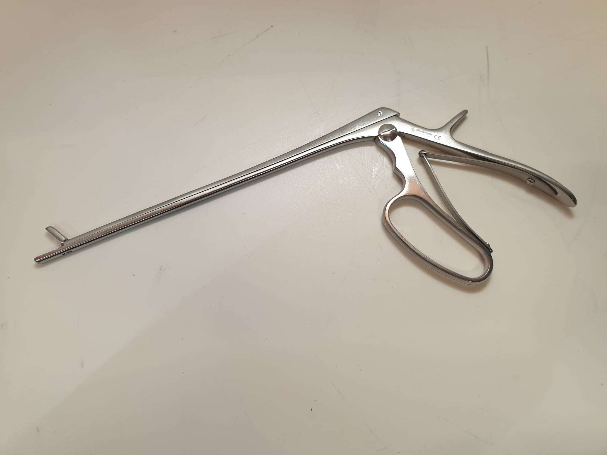 Medtronic Sofamor Danek 906-521 L032023-K Medtronic Sofamor Danek 906-521 Straight Pituitary Rongeur 5mm – 180 – E200 – kkStraight Pituitary Rongeur 5mm – 180 – E200 – kk — image 1 of 7
