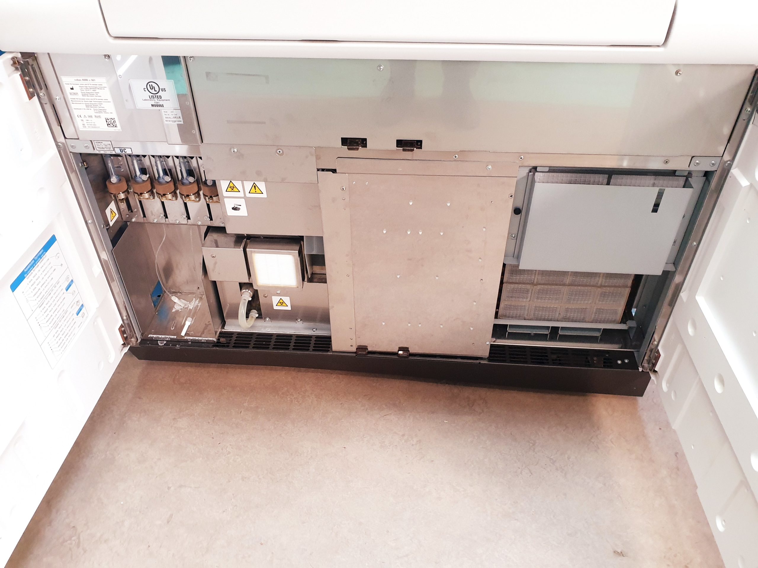 Roche Cobas 6000 Chemieanalysator mit cobas 501s c E Extension Iwaki magnet pump thumbnail 21