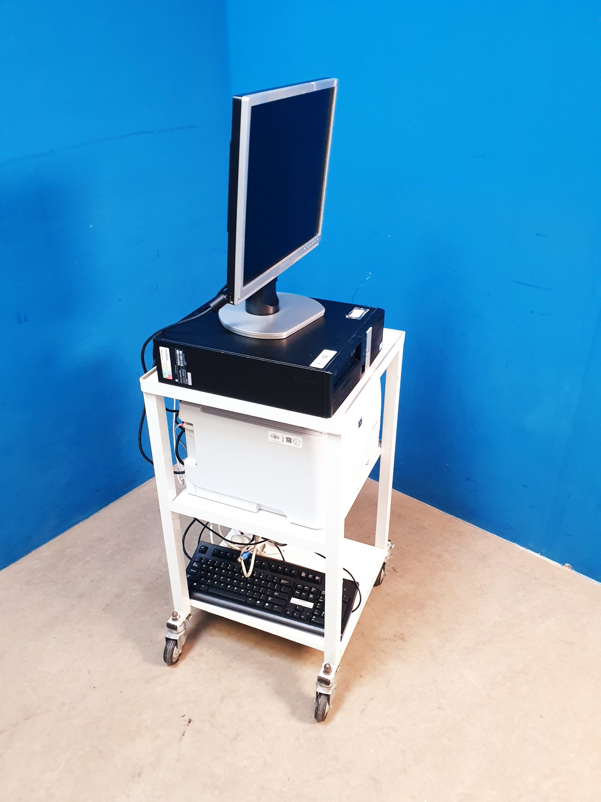 Roche Cobas 6000 Chemieanalysator mit cobas 501s c E Extension Iwaki magnet pump thumbnail 44