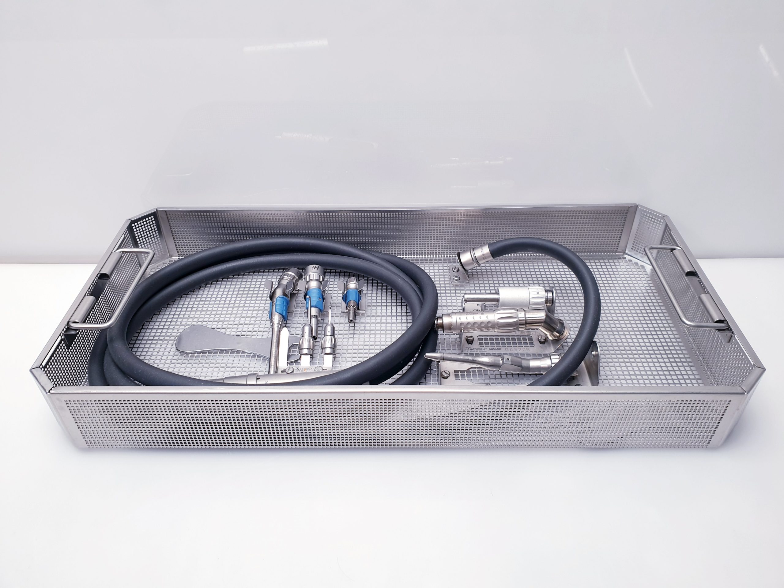 Aesculap Instrumenten korb mit Aesculap GB534R GB520R GB740R GB538R GB537R ATS0802 GA520R GB533R GA513R — image 1 of 38
