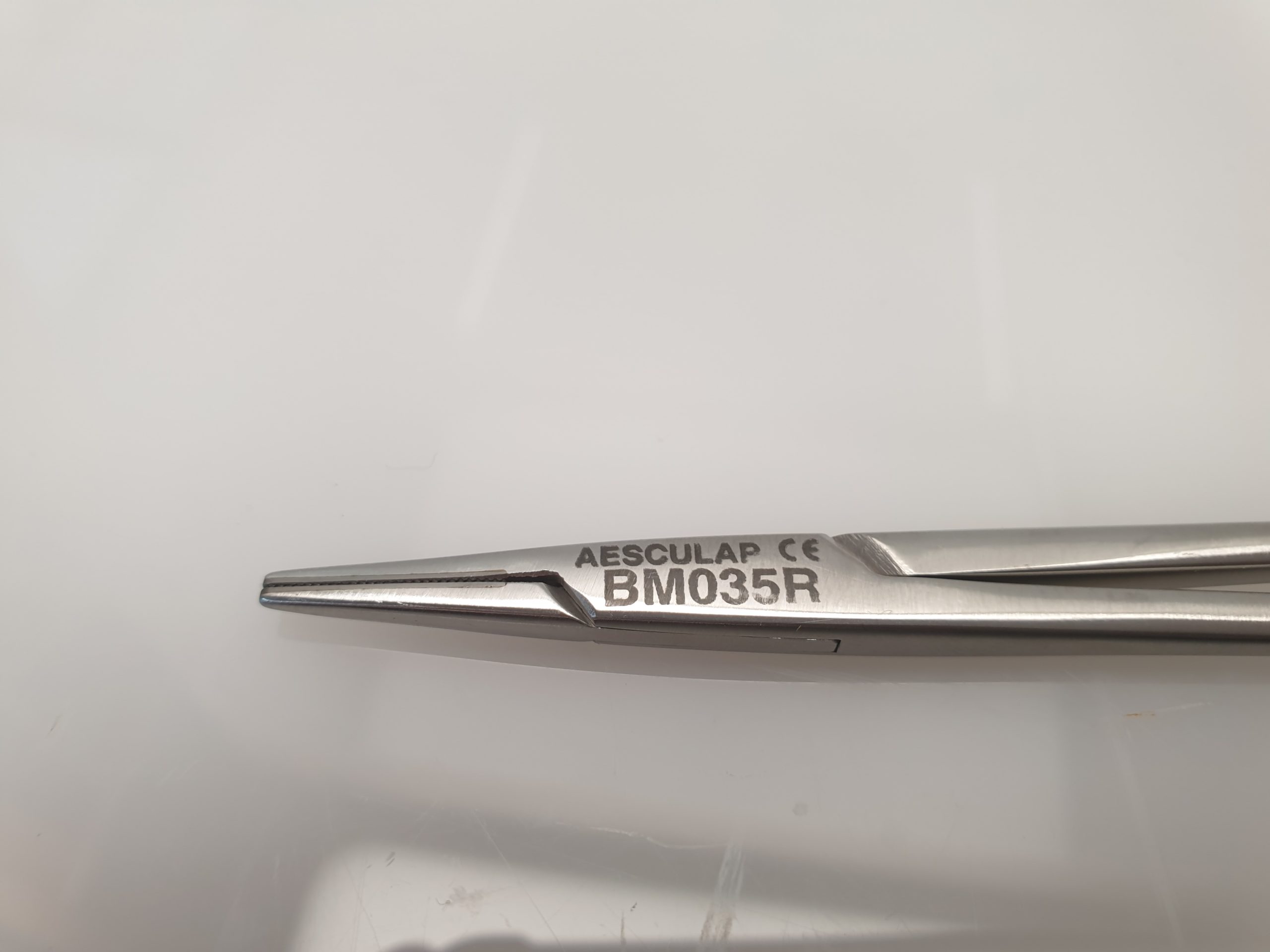 Aesculap BM035R DeBakey Durogrip TC-Halter gerade 7 thumbnail 7