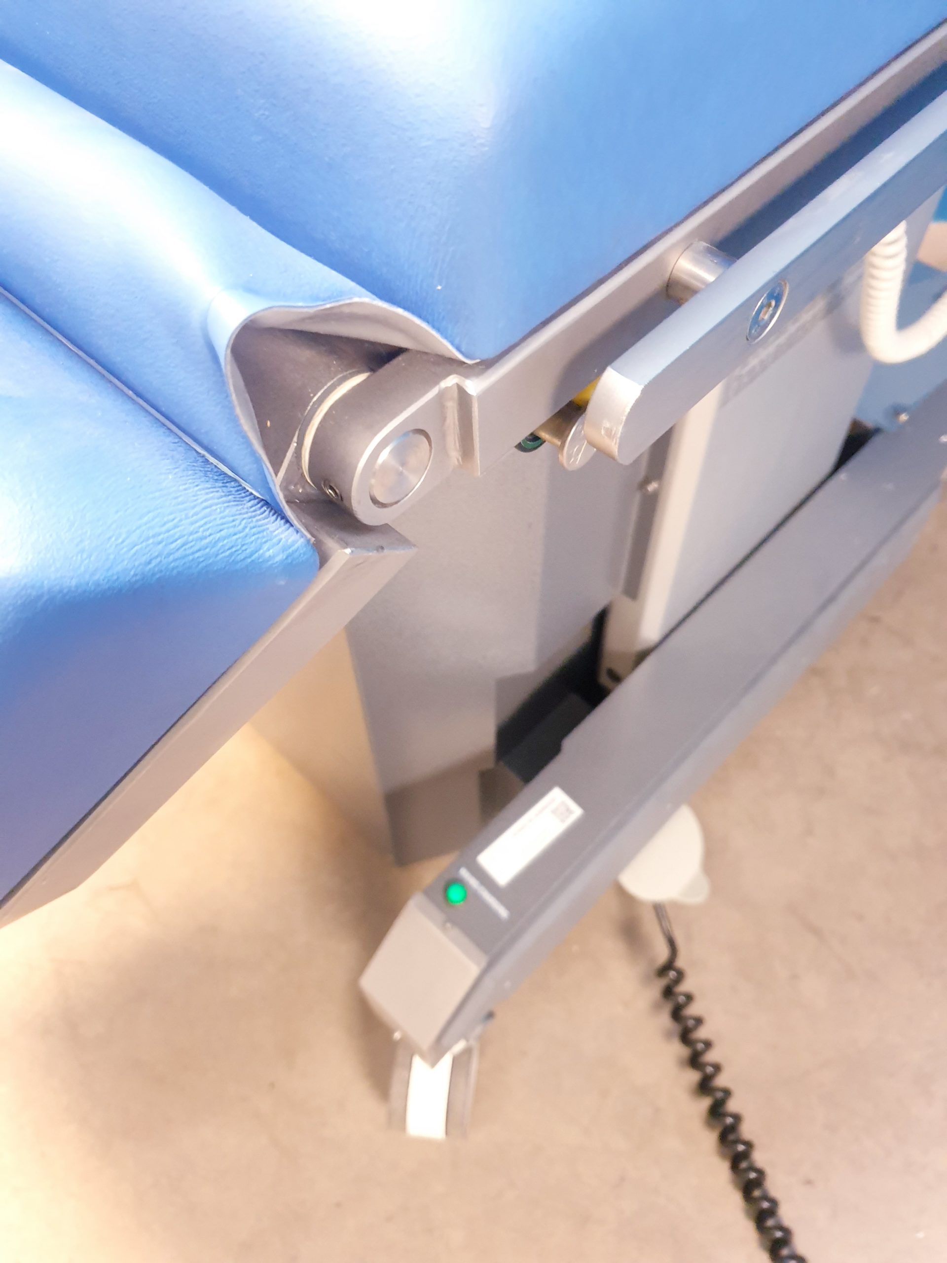 UFSK 600XLE 600 XLE Stretcher Eye Surgery Chair Surgical Chair thumbnail 3