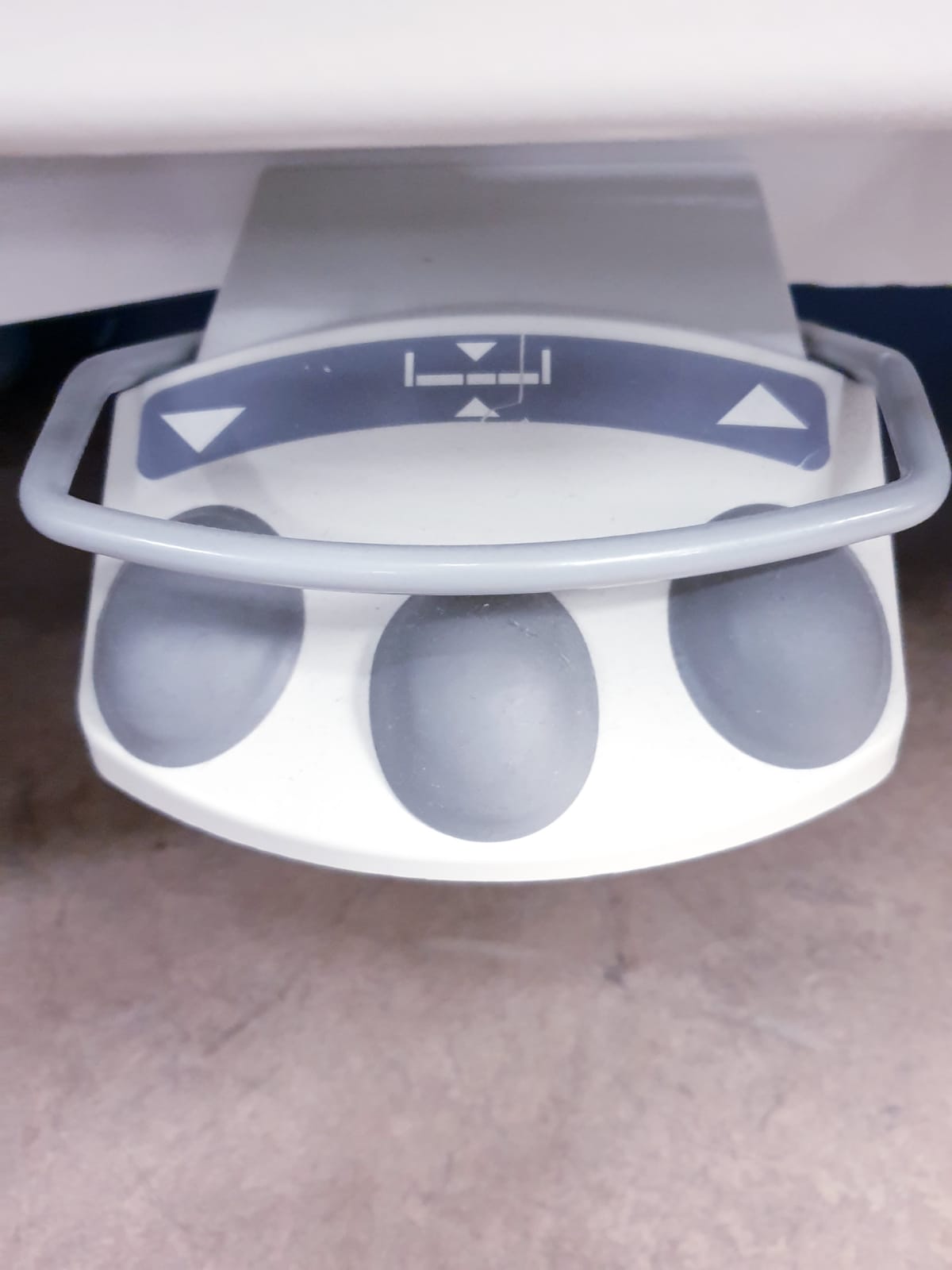 Linet PB4302M Pflegebett – Intensivbett thumbnail 3