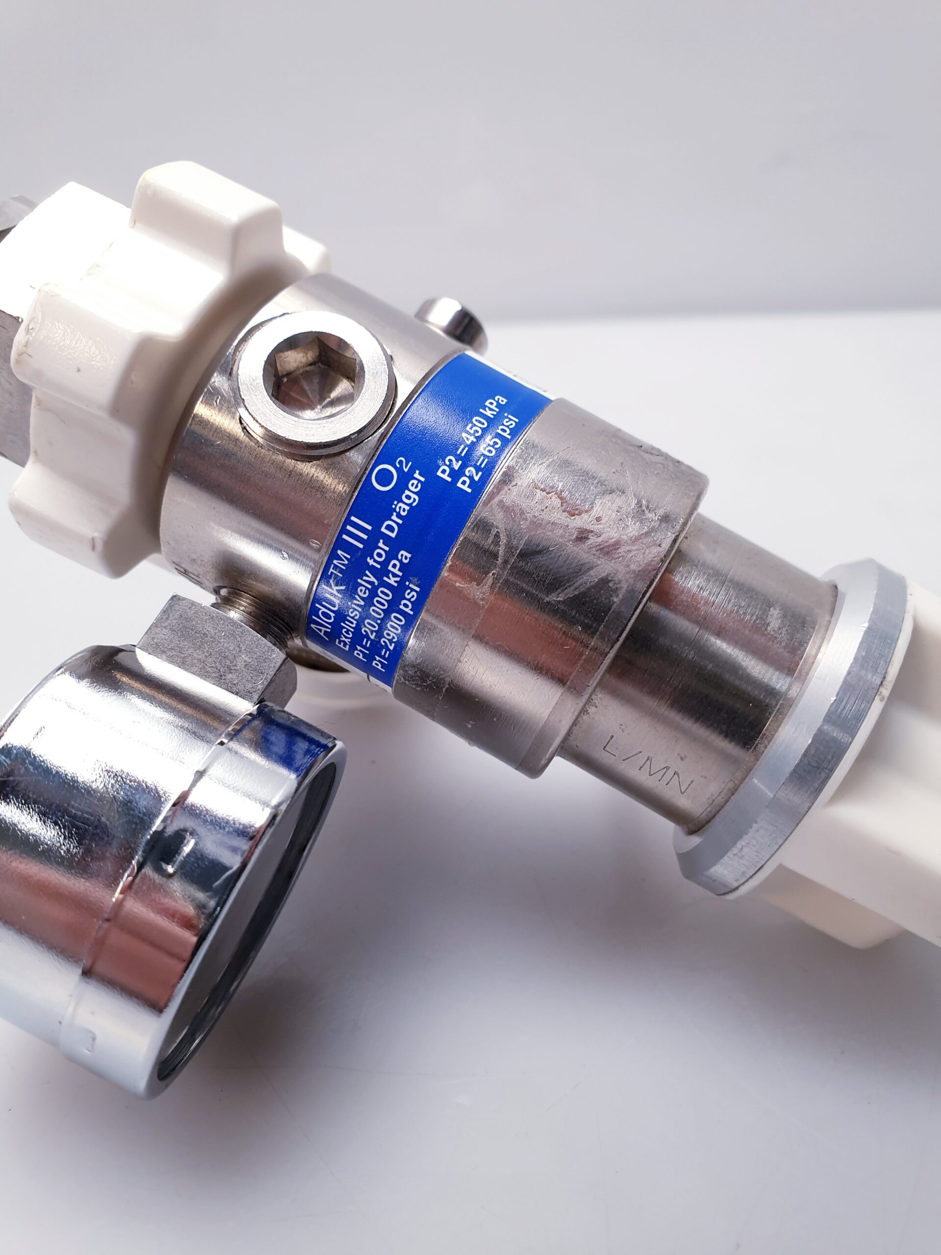 Dräger Alduk III Kompakter O2-Druckminderer für Transportbeatmung thumbnail 4