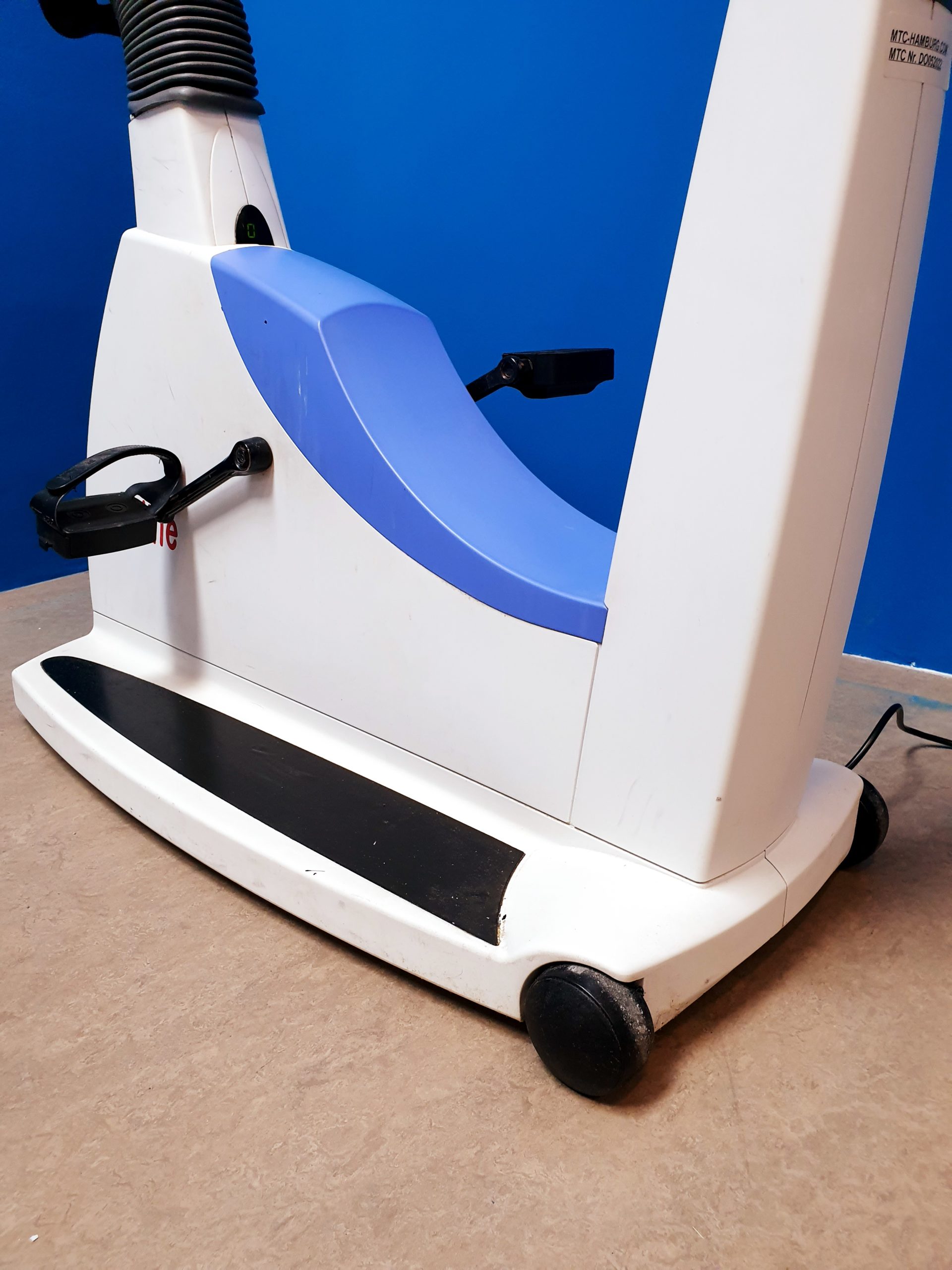 Ergoline ergoselect 100 K // 100K Fahrradergometer mit BD und Sauganlage thumbnail 8
