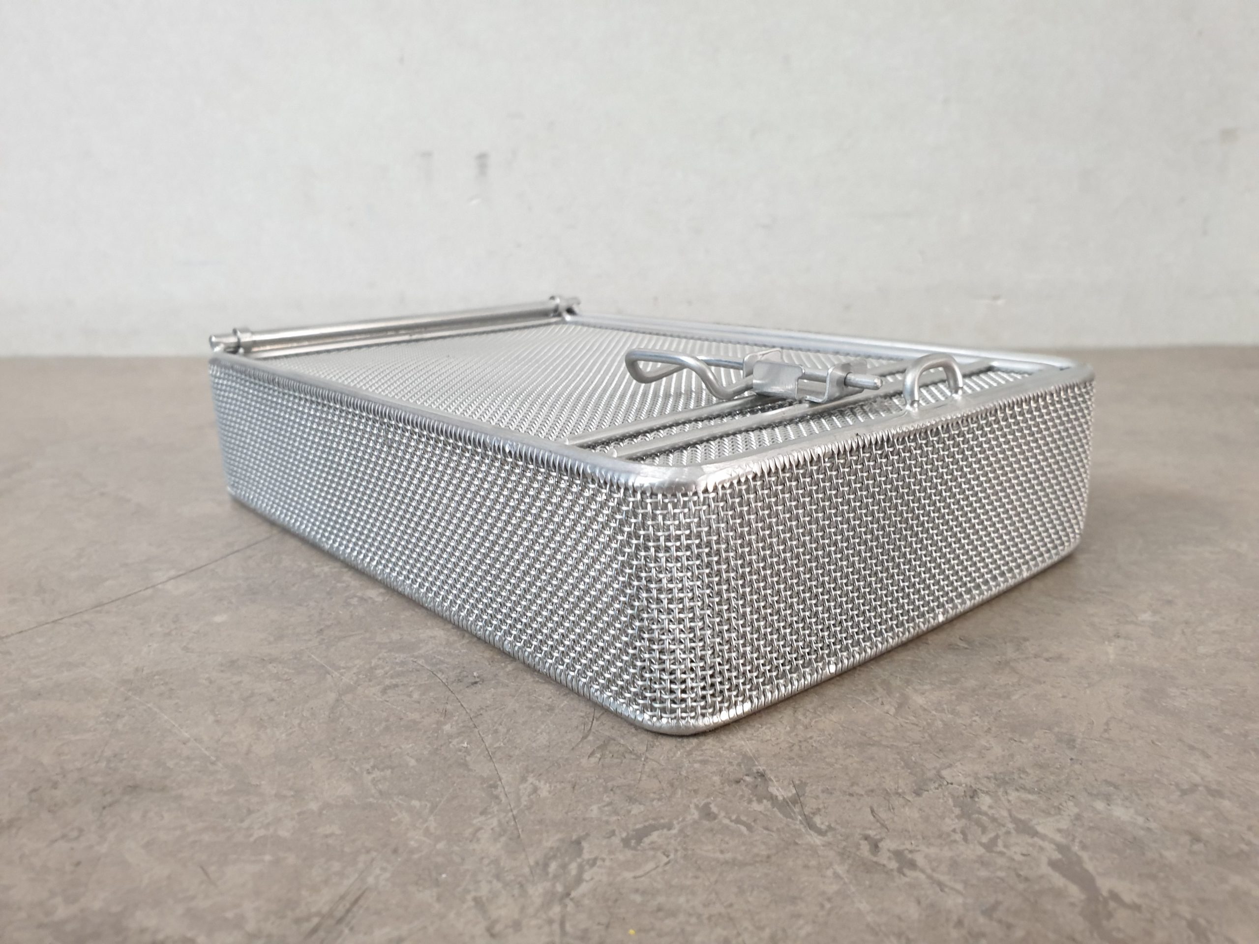 Desinfektionskorb, Siebtray Siebkorb — image 1 of 7