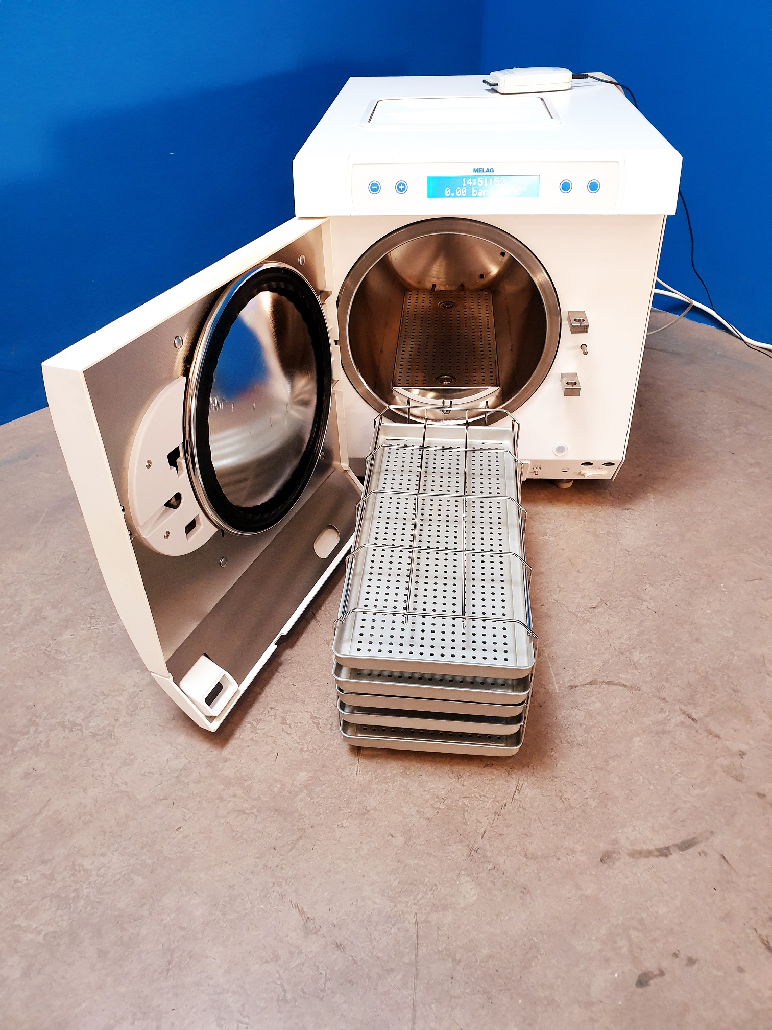 Melag 23VS+ 23 VS+ // 23 VS + Euroklav Sterilisator Autoklav — image 1 of 6