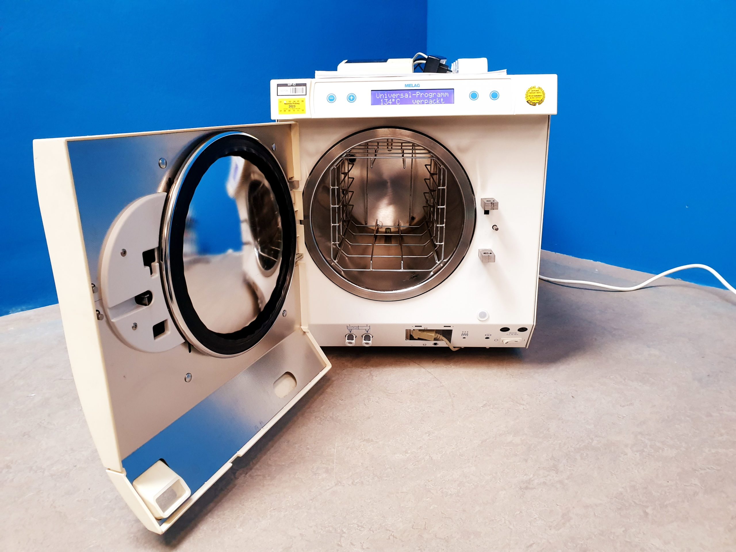 Melag Vacuklav 23B+ // 23 B+ mit Melag Printer — image 1 of 8