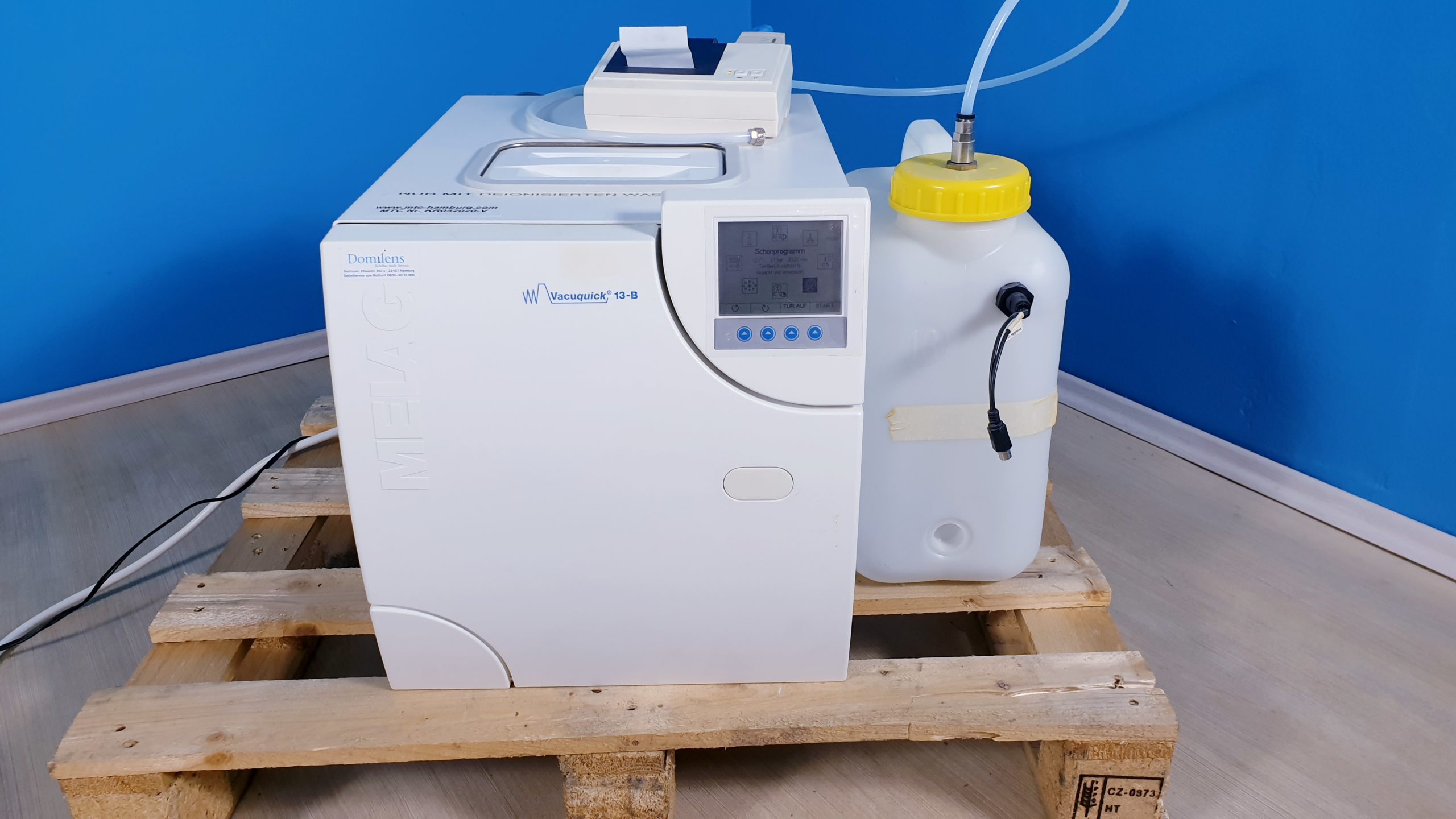 Melag Vacuquick 13B 13 B Sterilisator + PRINTER — image 1 of 3