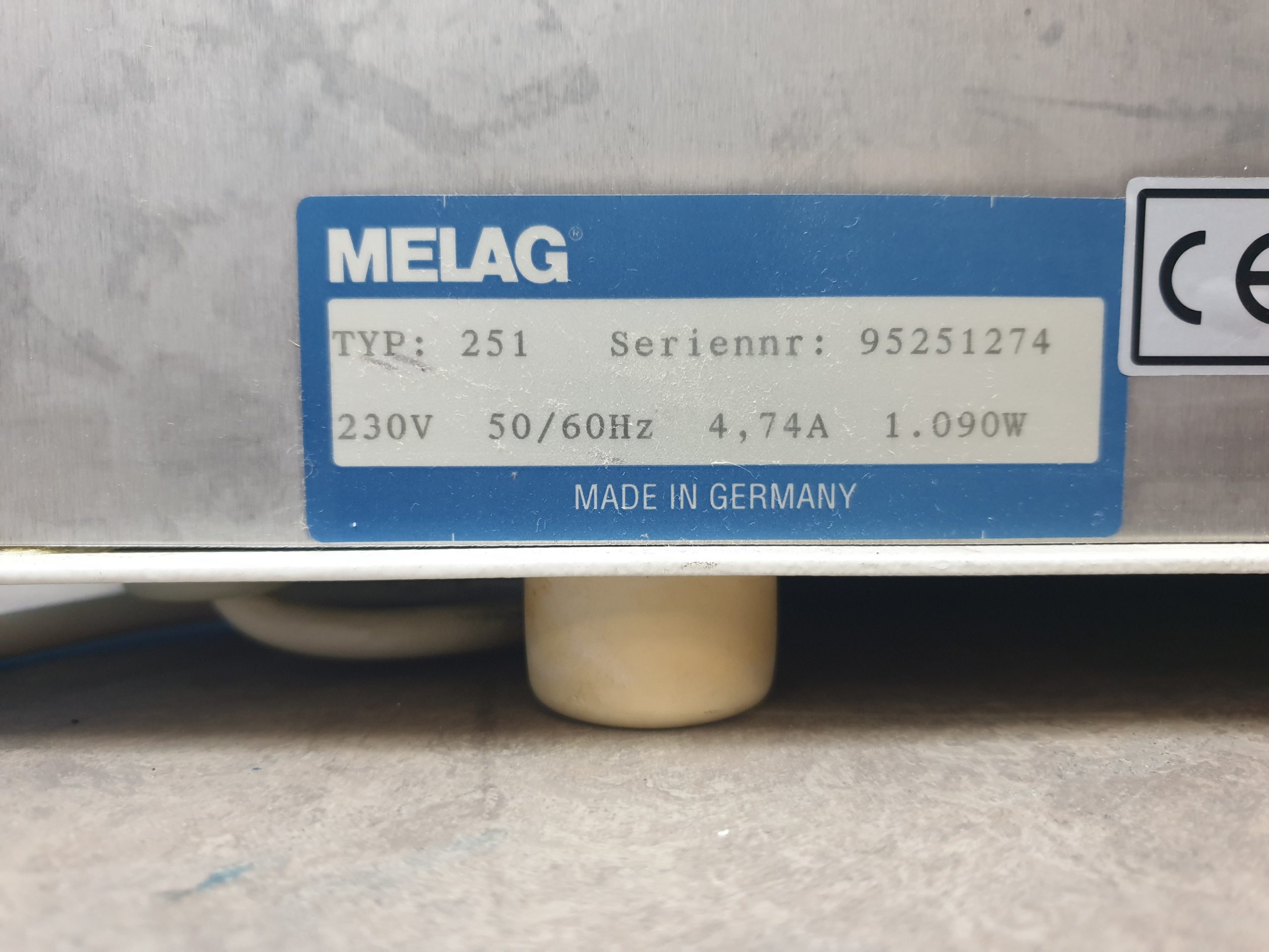 Melag 251 Heißluftsterilisator , 1090 Watt thumbnail 2