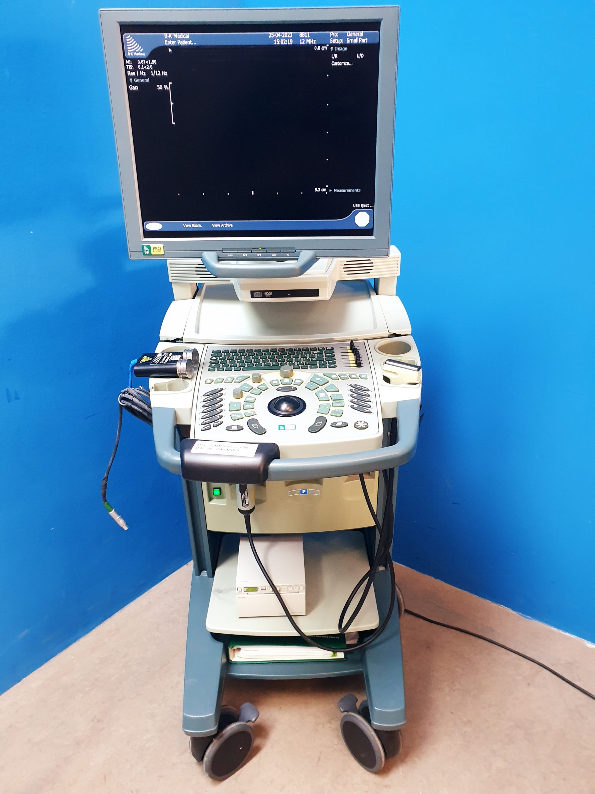 BK MEDICAL Pro Focus 2202 + 8811 Linear Sonde — image 1 of 10