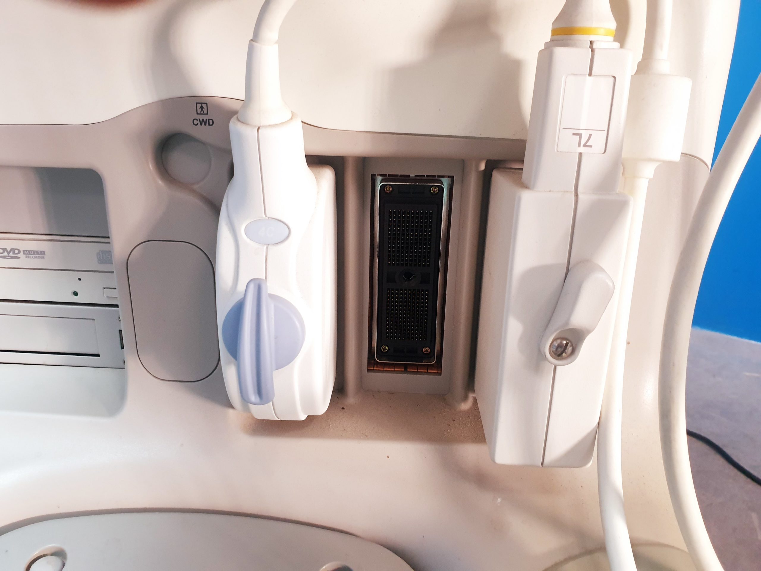 GE LOGIQ S6 S 6 mit Konvex 4C + 7L Linear Sonde Doppler – Farbdoppler thumbnail 7
