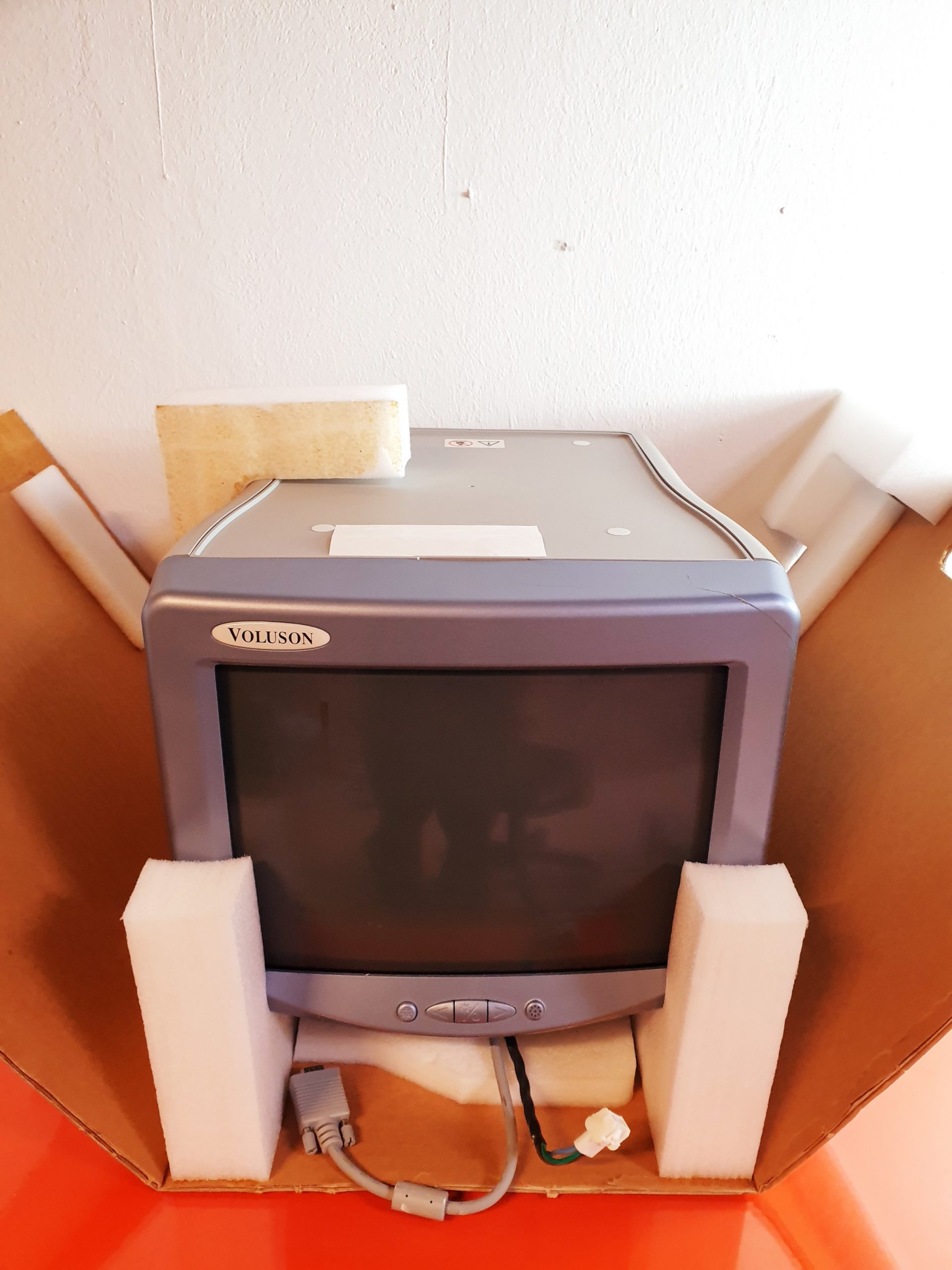 Monitor für VOLUSON 730 AY-15CUI — image 1 of 6