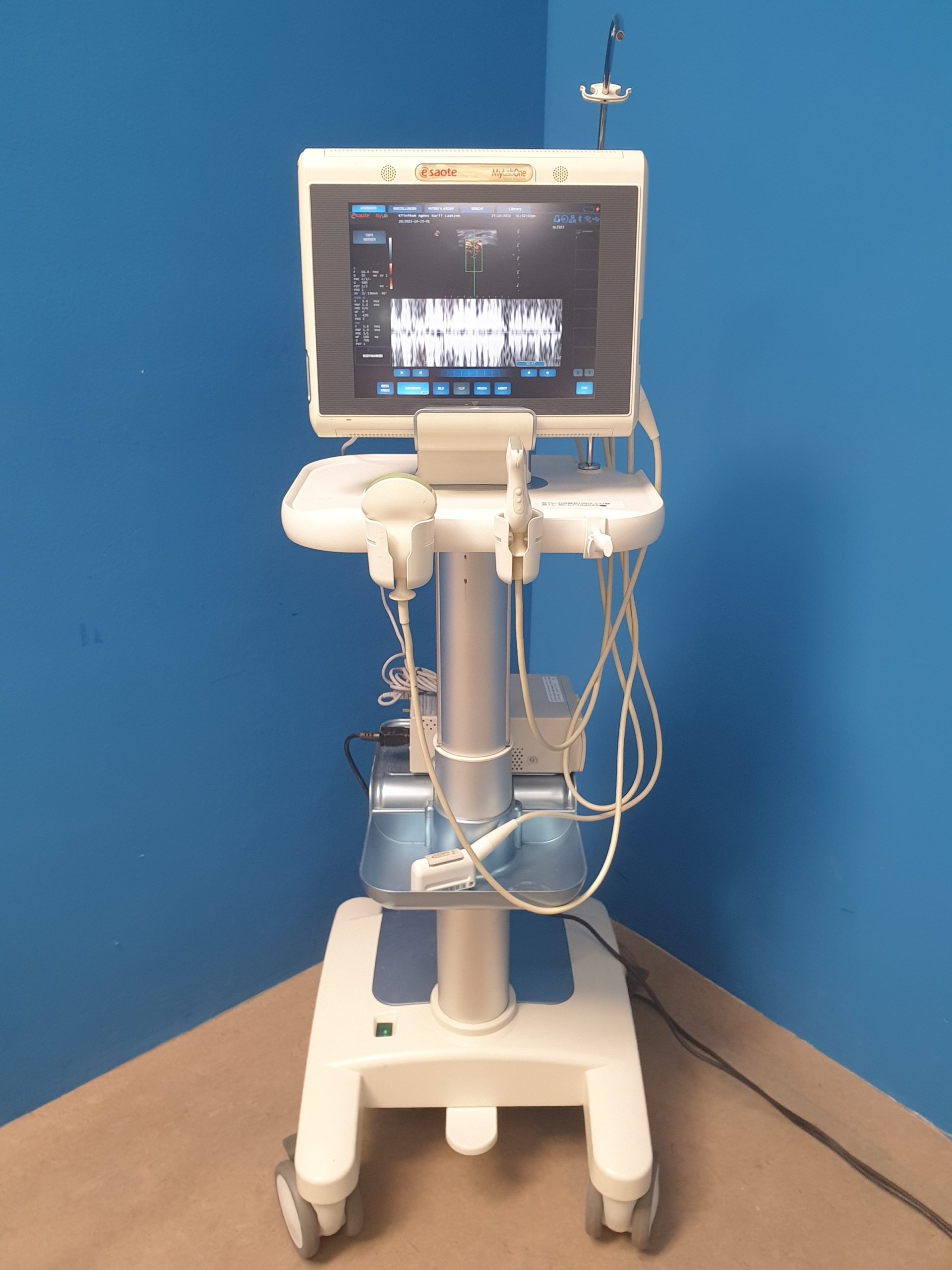 Esaote MyLab One Doppler Mod. 8100 mit Konvex und Linear + Printer // DOM 2011 — image 1 of 14