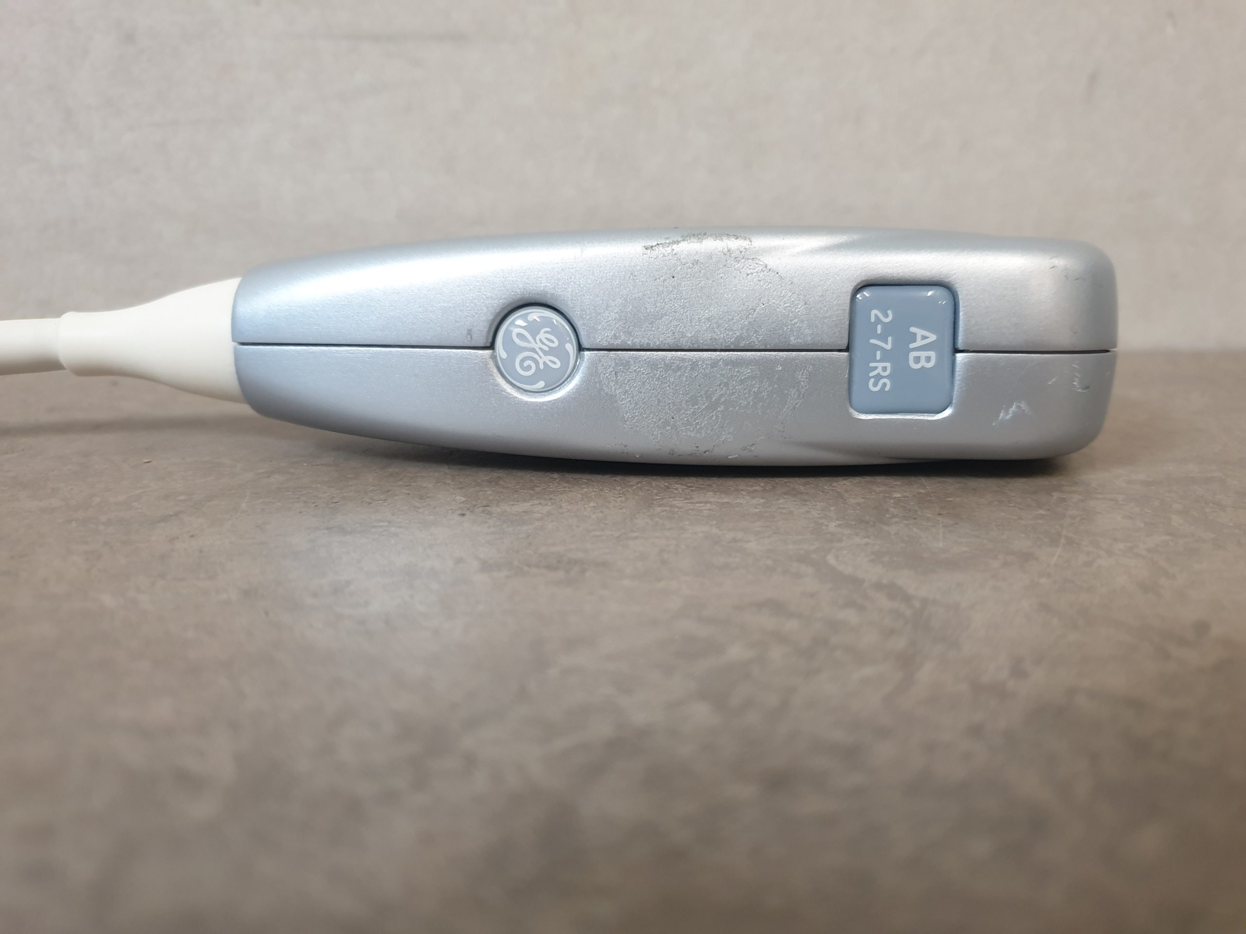 GE AB2-7-RS Curved Array Probe thumbnail 5
