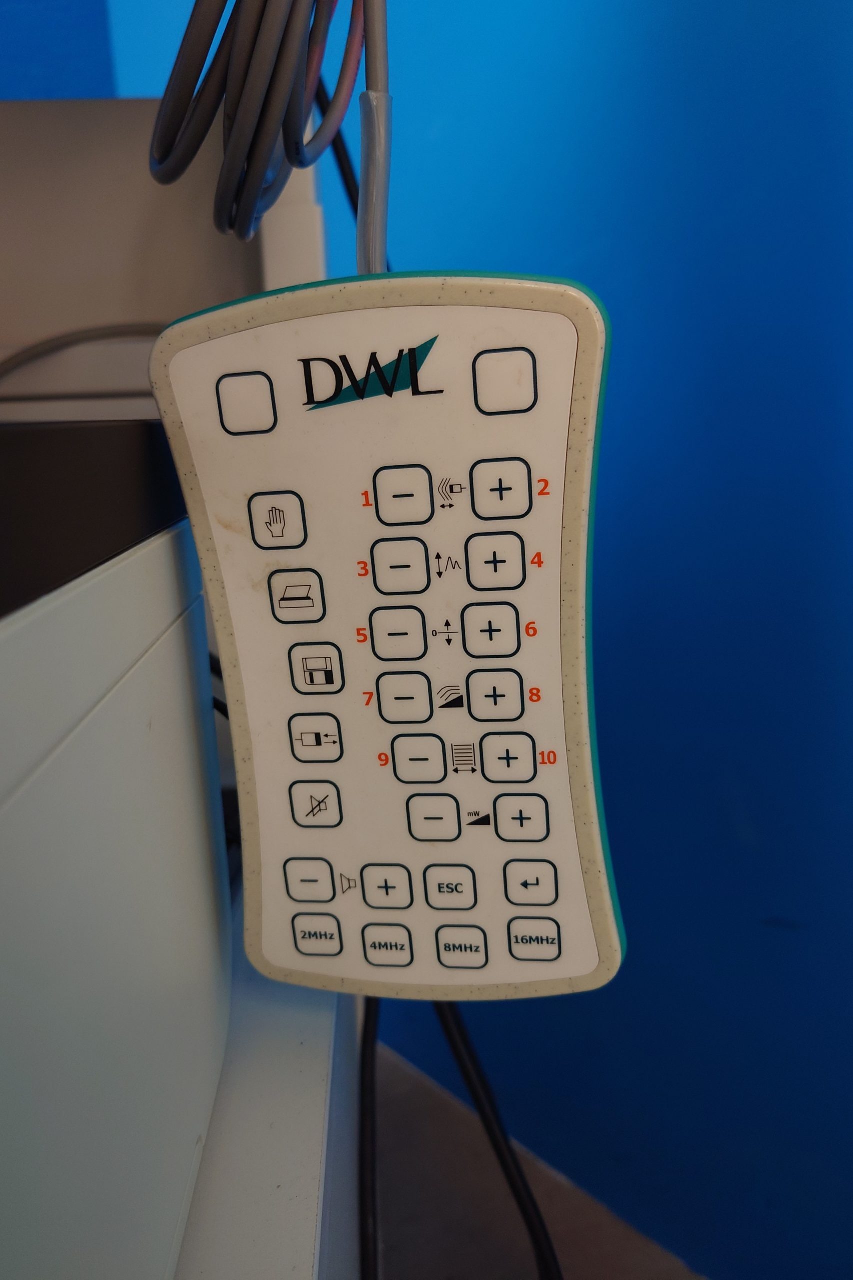 DWL Multidop T mit 3 Sonden 2 Mhz, 4MHz und 8MHz thumbnail 2