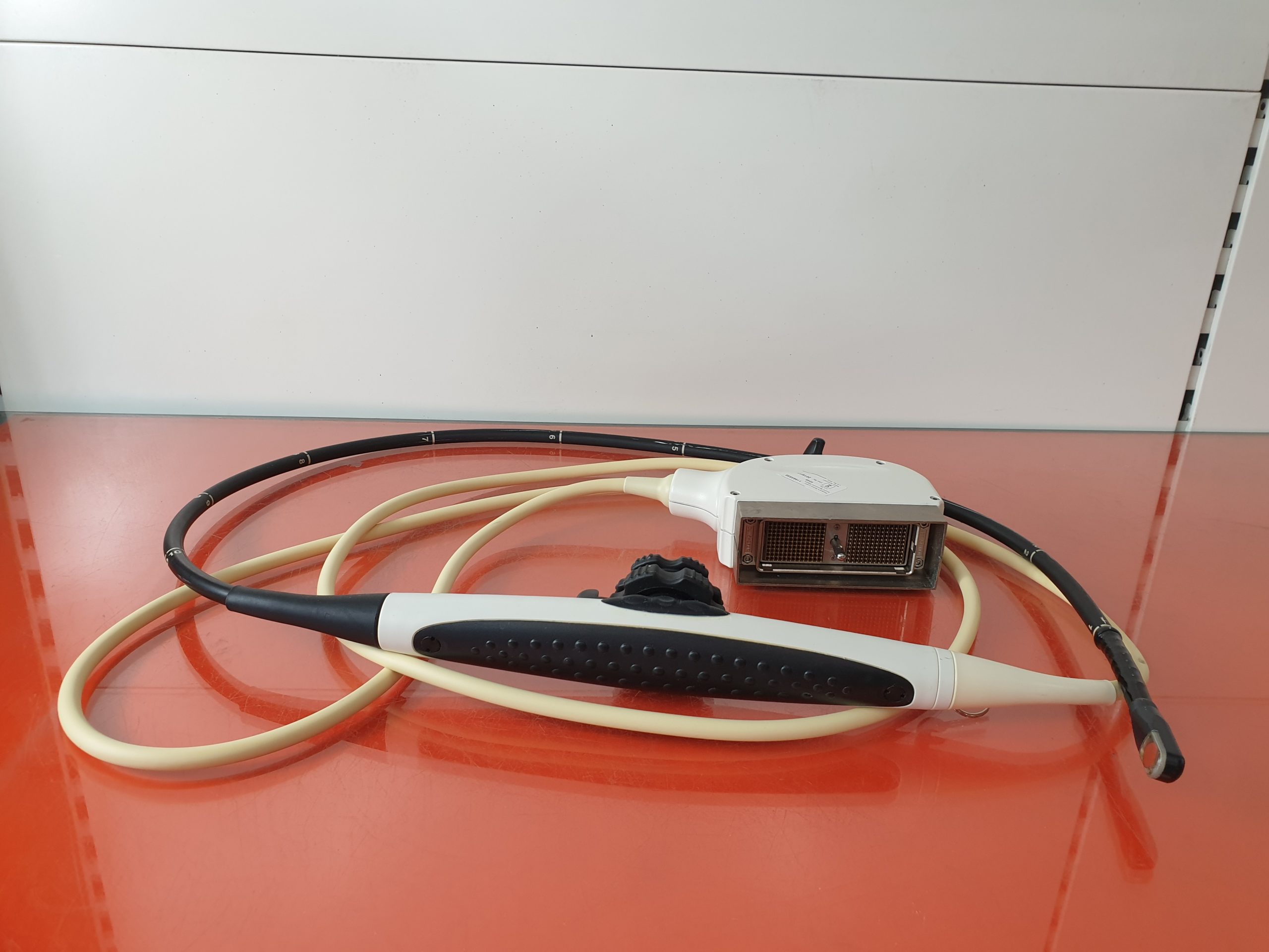 Ge 6Tc Ultraschall Sonde // Ge 6Tc Ultraschallsonde YOM 2013 / — image 1 of 10