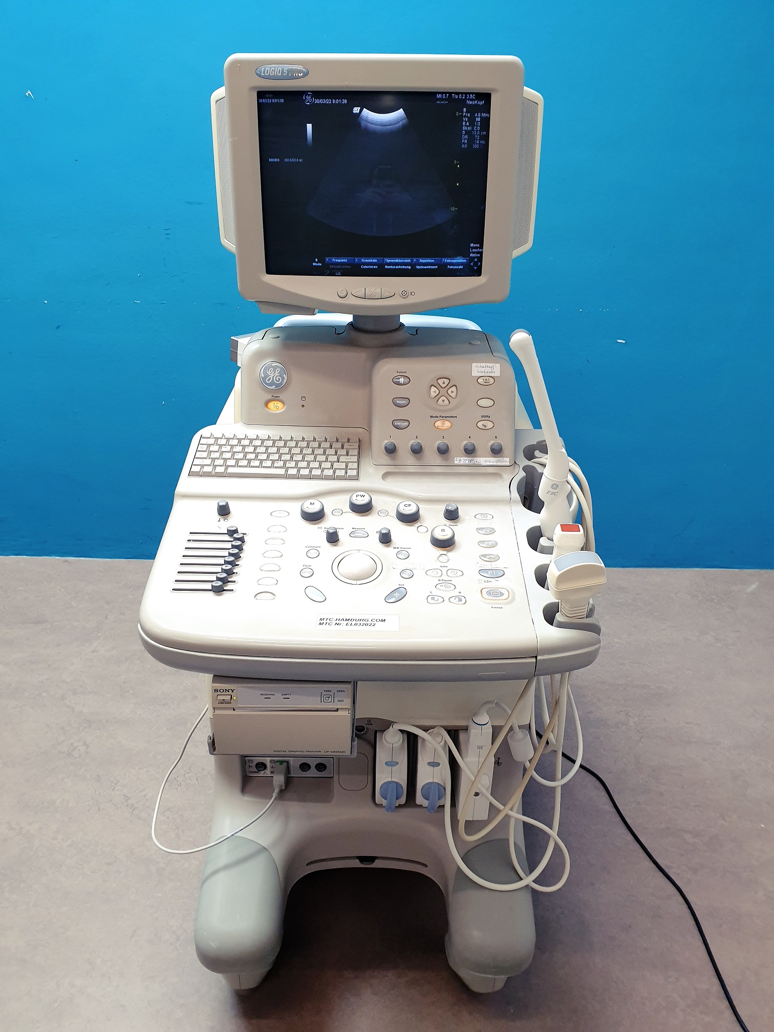GE Logiq 5 Pro Farbdoppler Ultraschallgerät mit konvex, Linear, Endovaginal und Kardiosonde thumbnail 2